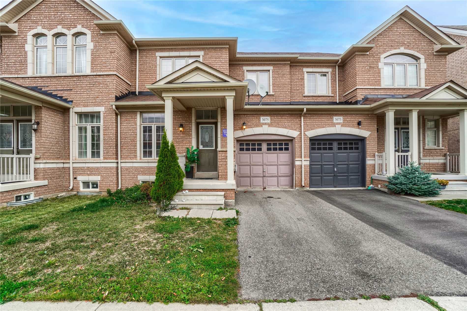 3075 Janice Dr, Oakville, ON Freehold Townhouse For Sale HouseSigma