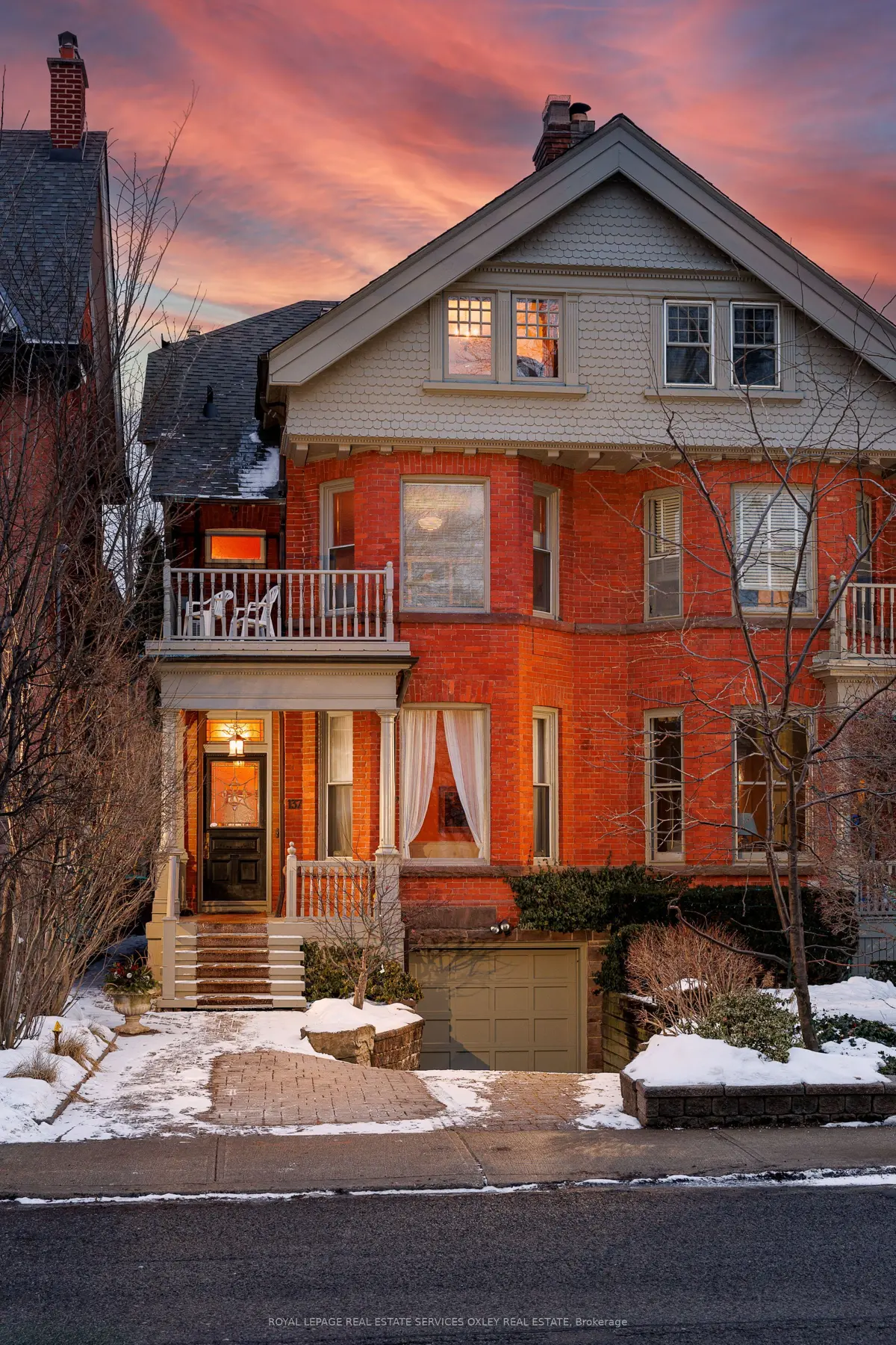 137 Roxborough Street E, Toronto, Ontario Sold History | HouseSigma