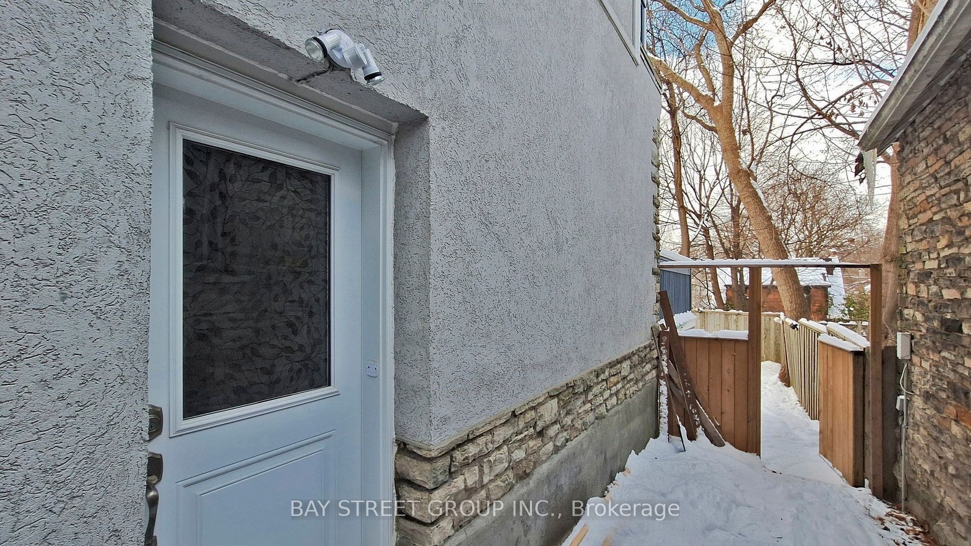 Unit Basement - 390 Roehampton Avenue, Toronto 2