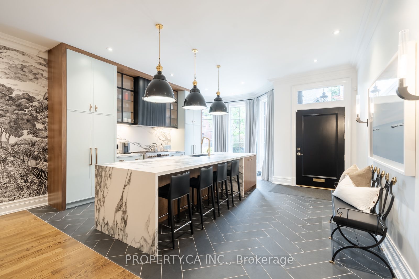 43 Bernard Avenue, Toronto 2
