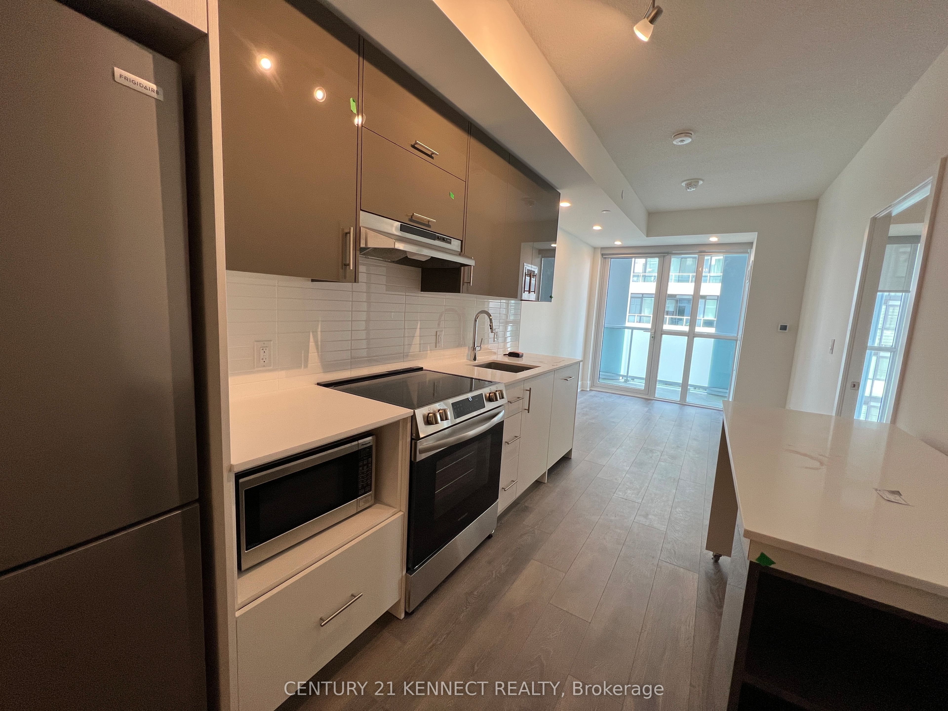Unit 1516 - 188 Fairview Mall Drive, North York 5
