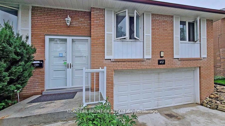 Unit Lower Unit - 40 Sumner Heights Drive, North York 5
