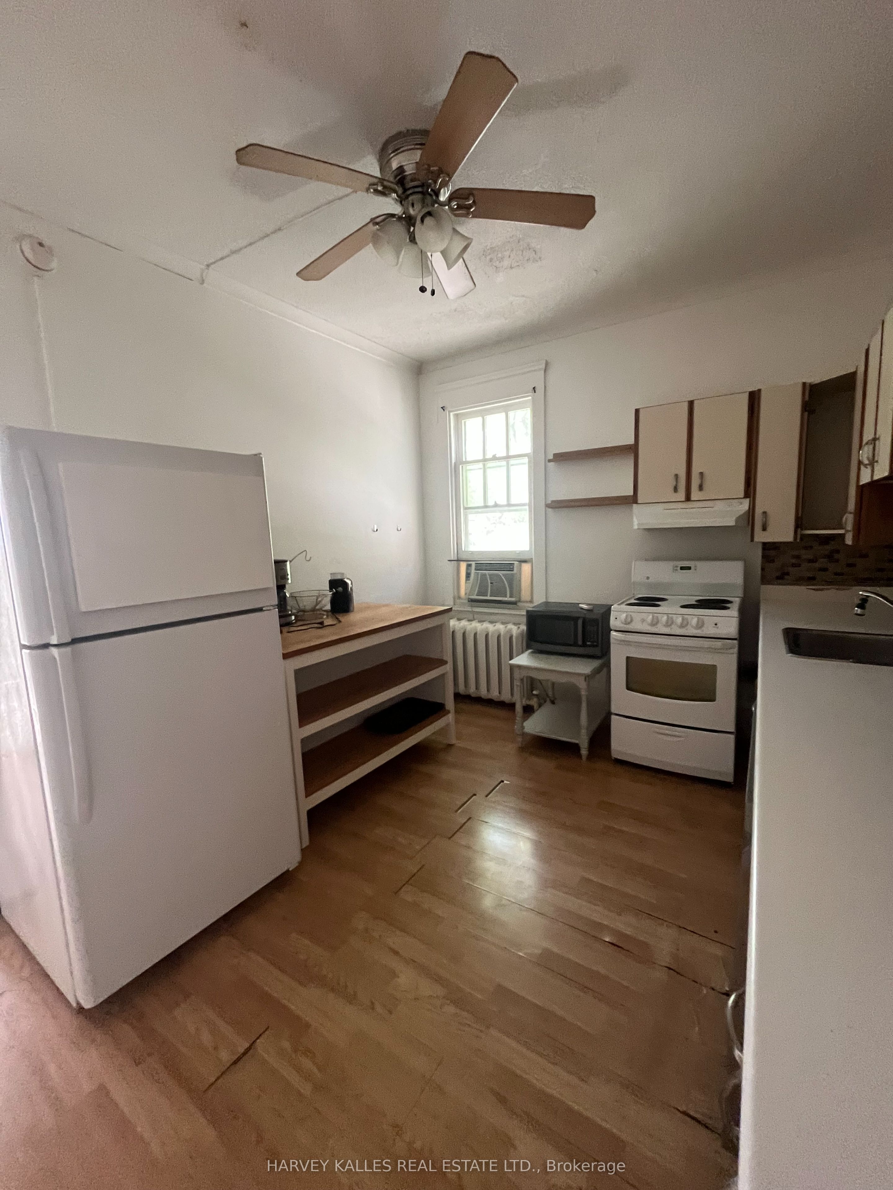 Unit 2 - 440 Avenue Road, Toronto 5