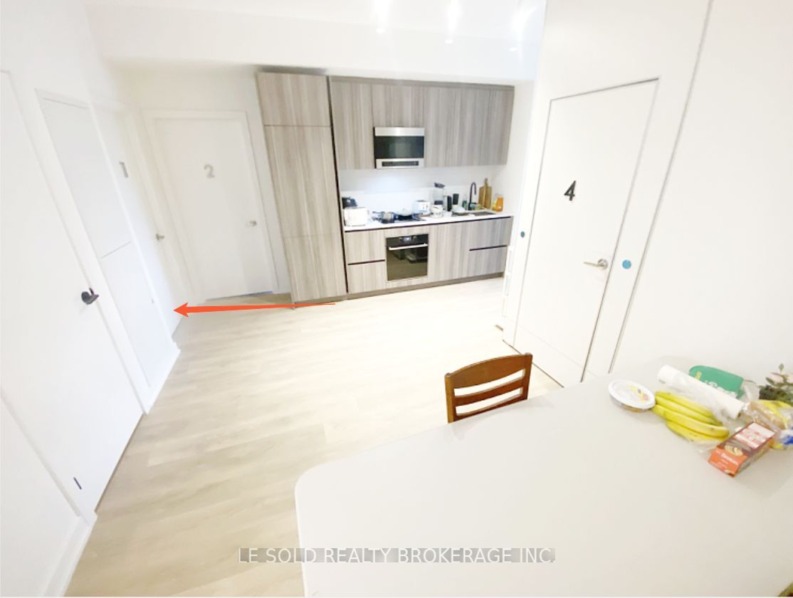 Unit 711 Master Bedroom - 127 Broadway Avenue, Toronto 2