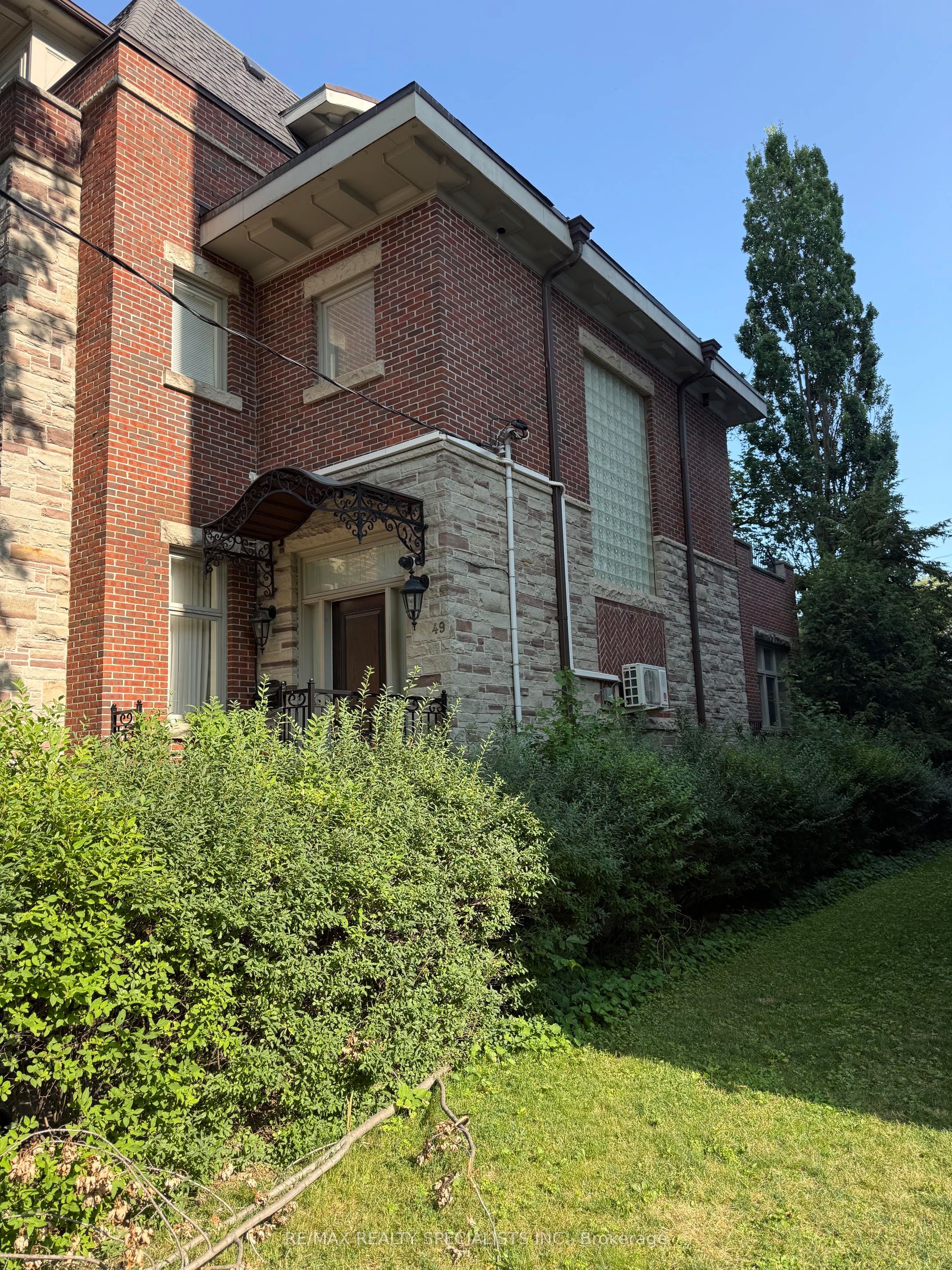49 MONTCLAIR Avenue, Toronto 2