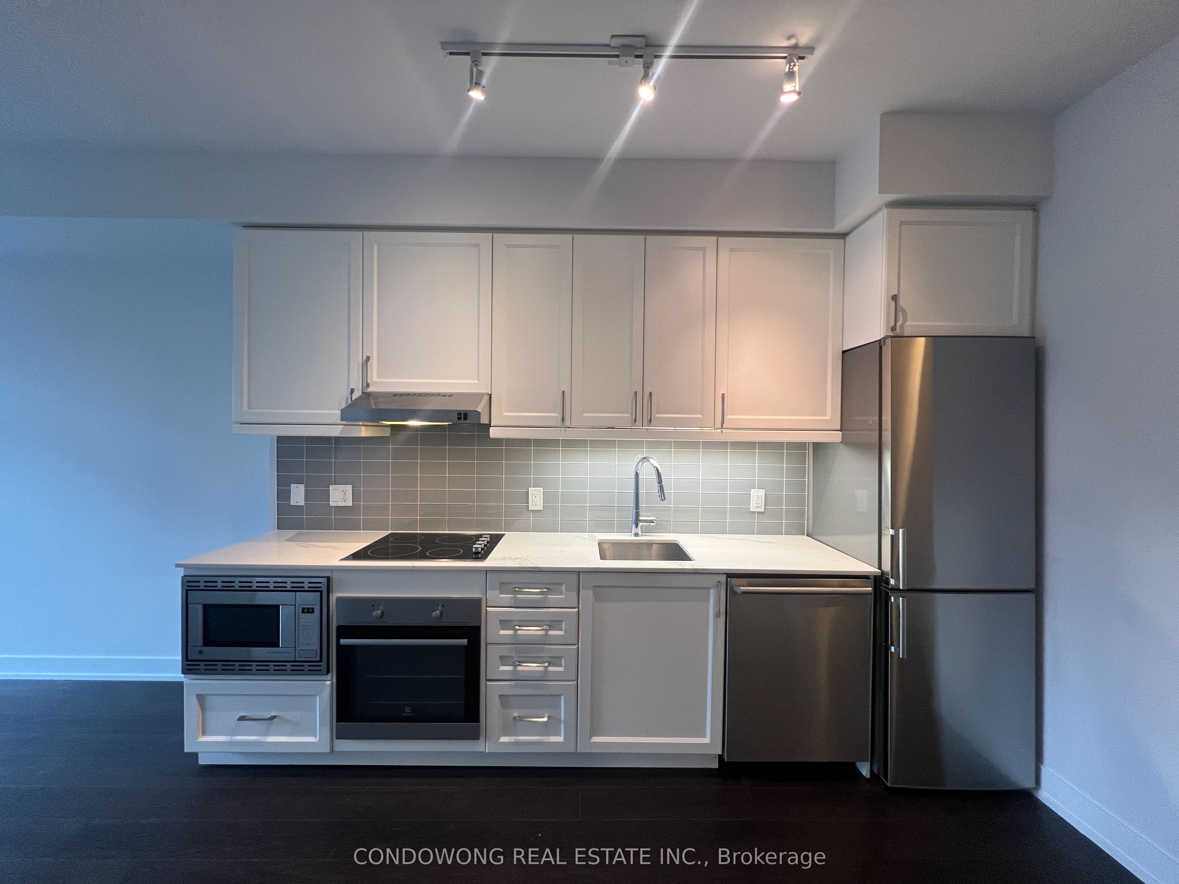 Unit 325 - 7 Kenaston Gardens, North York 2