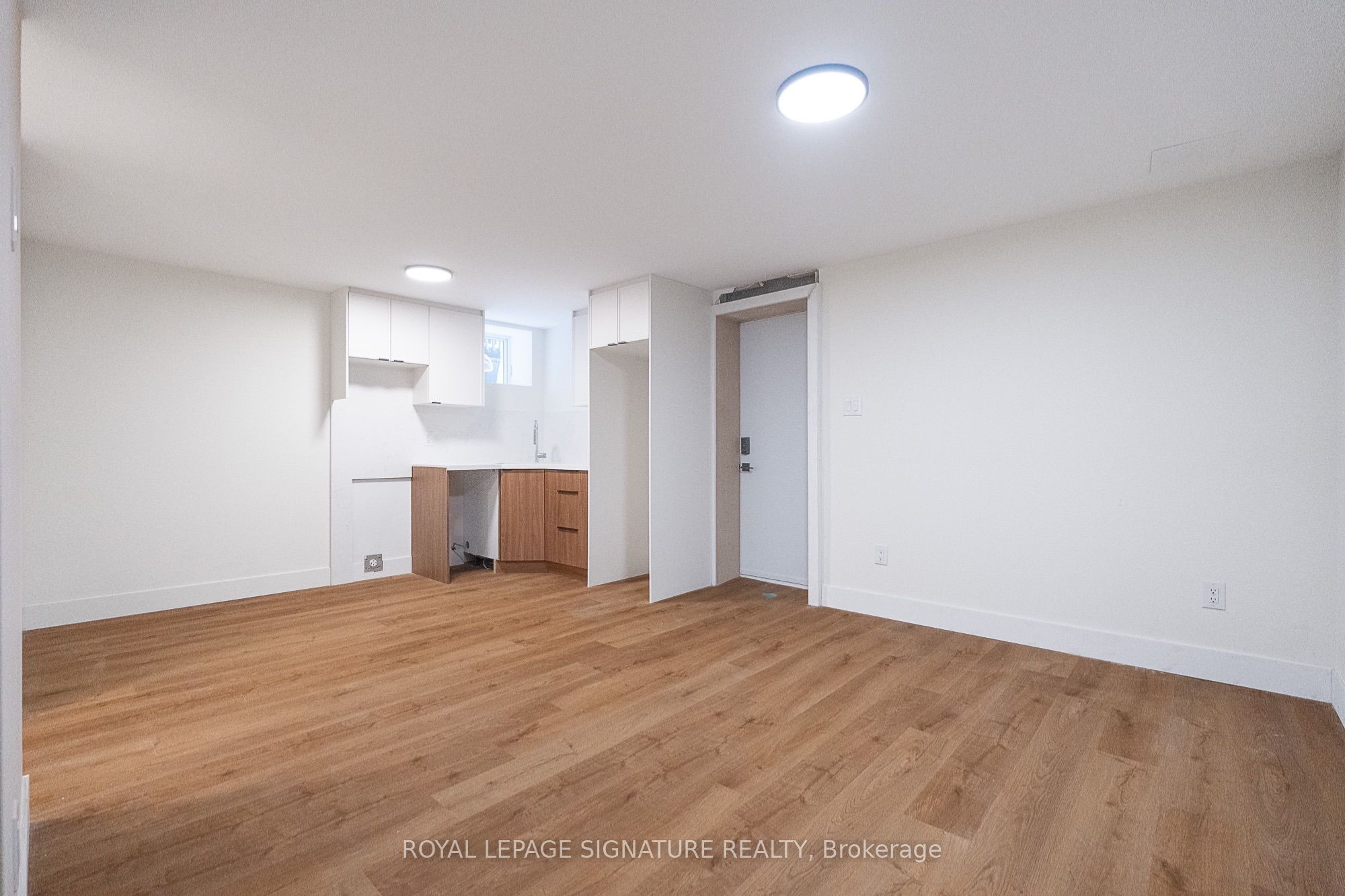 Unit 2 - 7 Earnscliffe Road, Toronto 2