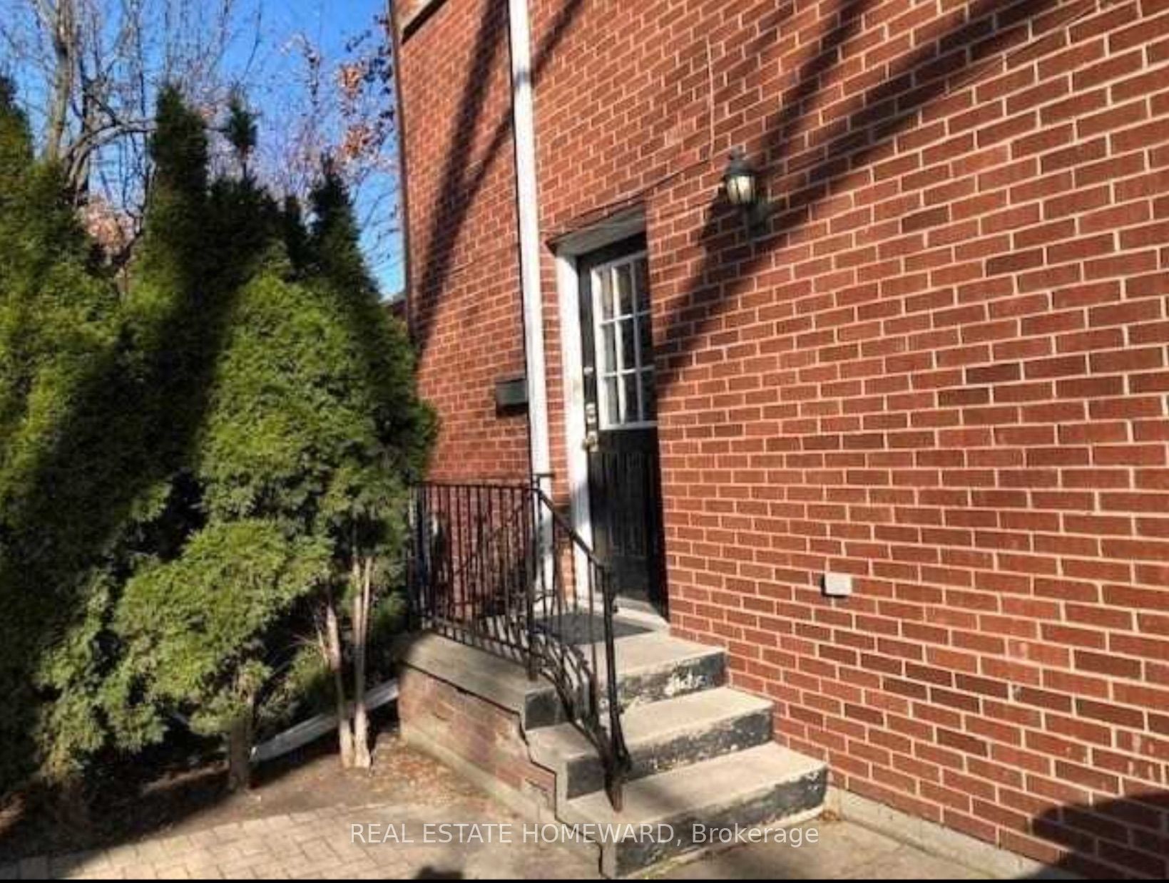 Unit Side - 274 Rumsey Road, Toronto 2