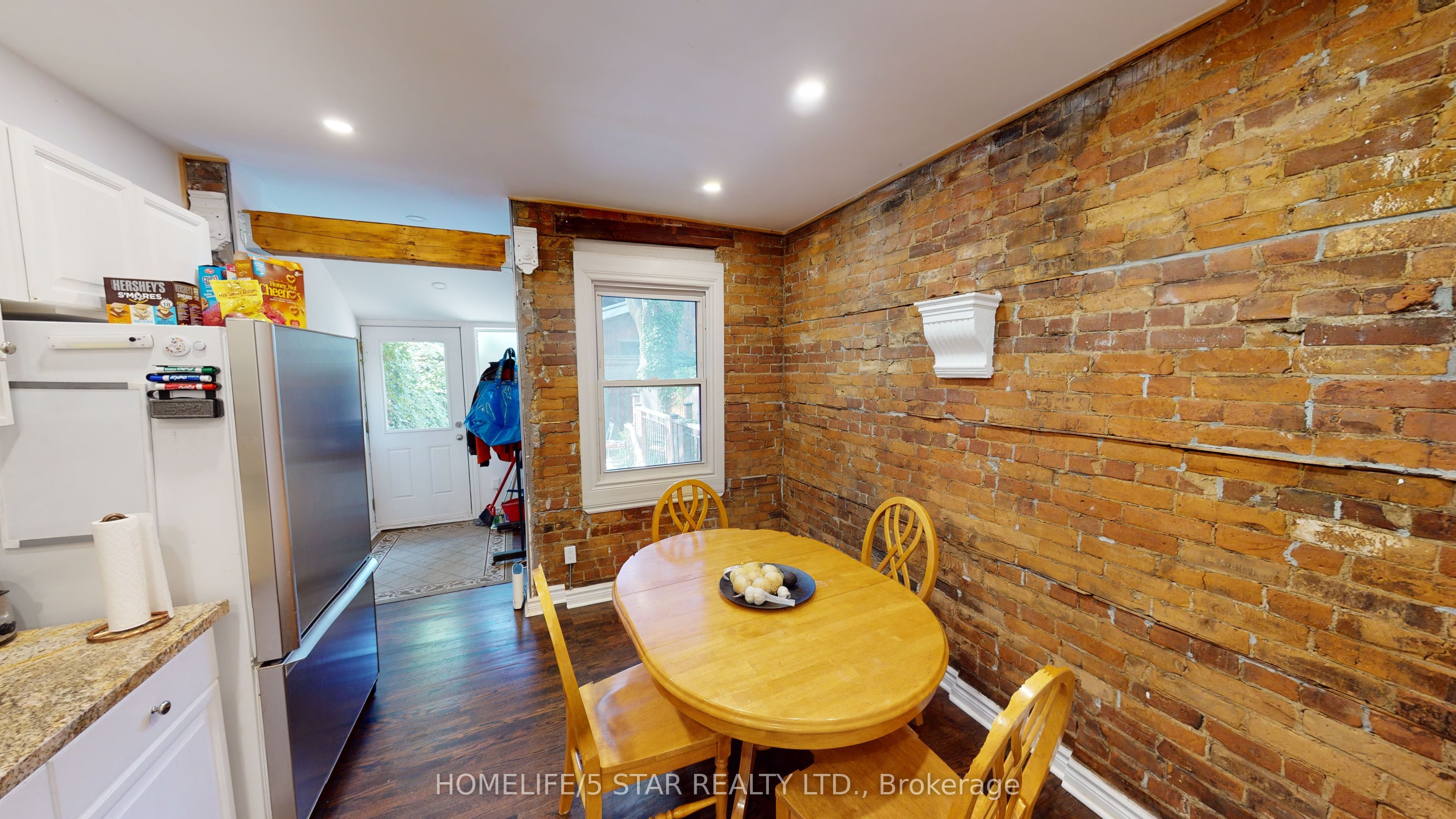 Unit Apt 1 - 160 Beaconsfield Avenue, Toronto 4