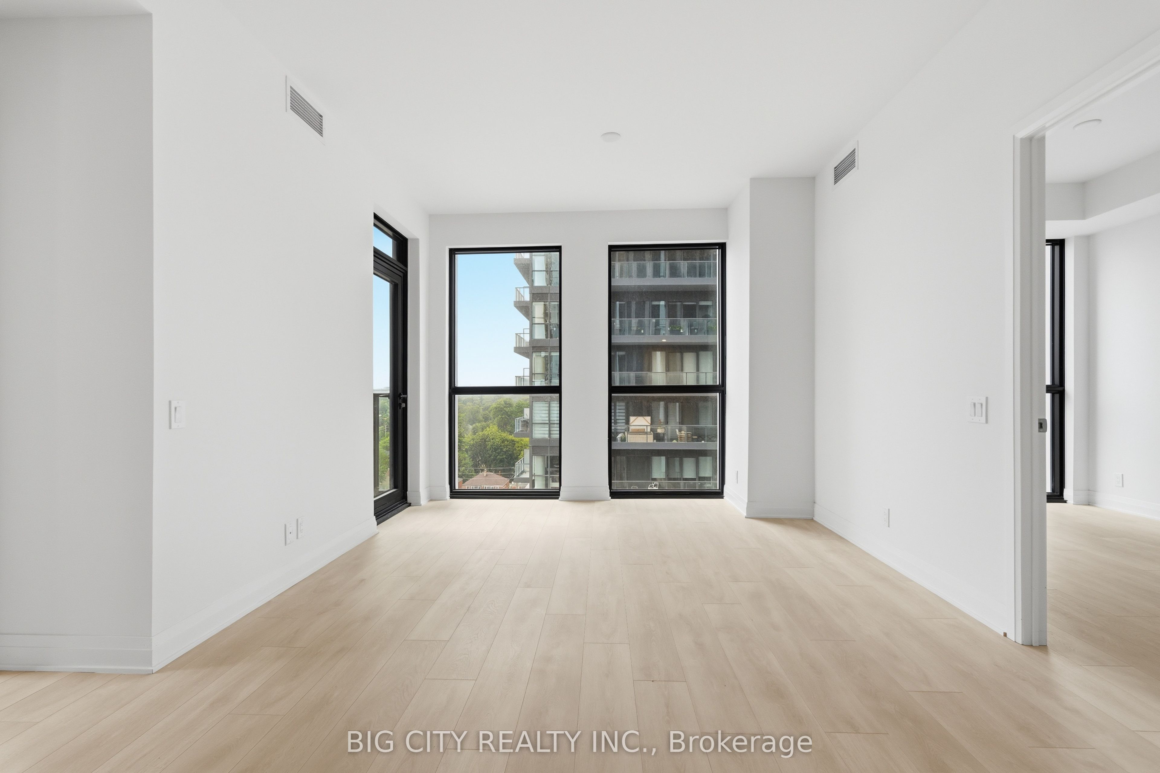 Unit 1004 - 25 Frederick Todd Way, Toronto 5