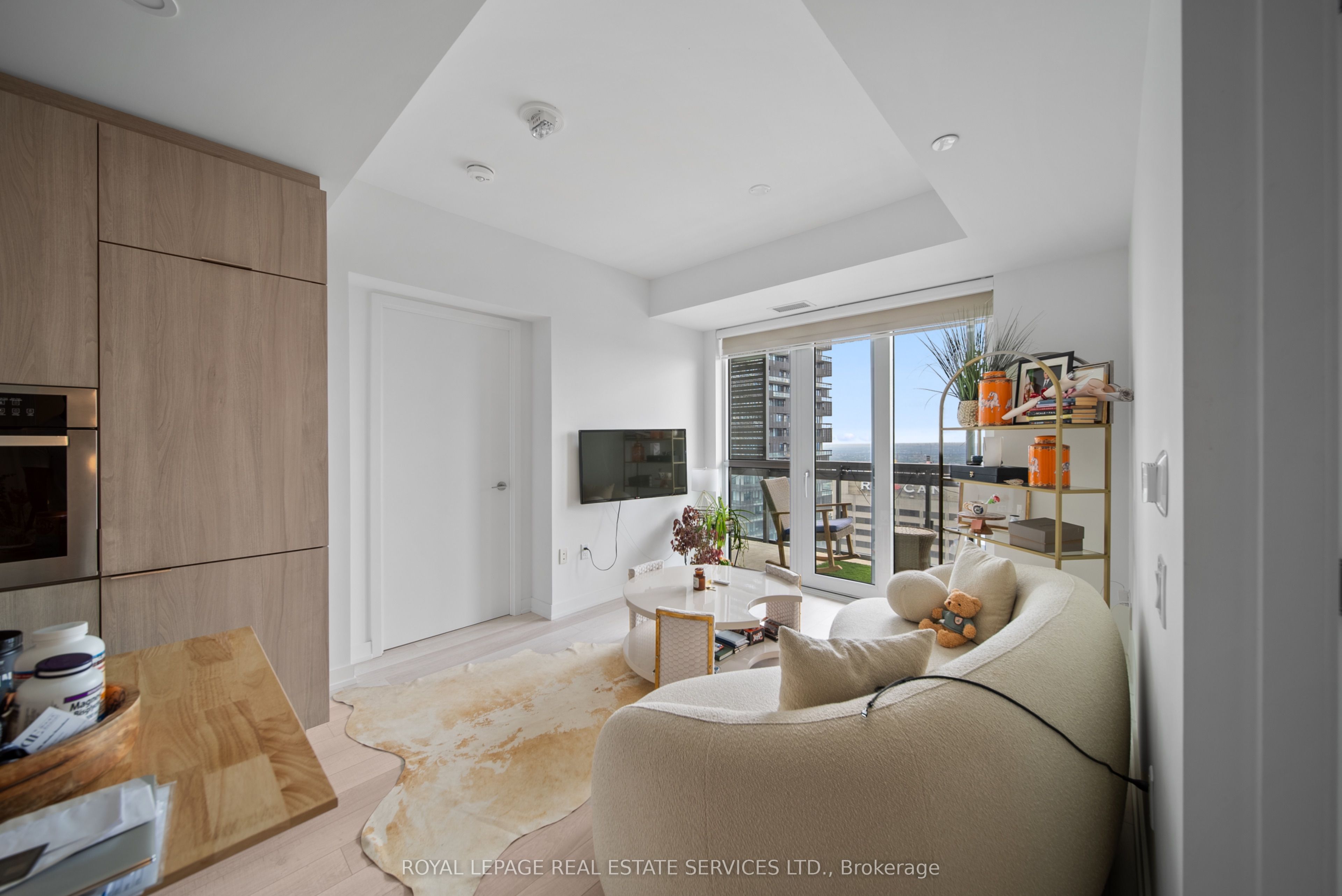 Unit 4207 - 39 Roehampton Avenue, Toronto 5