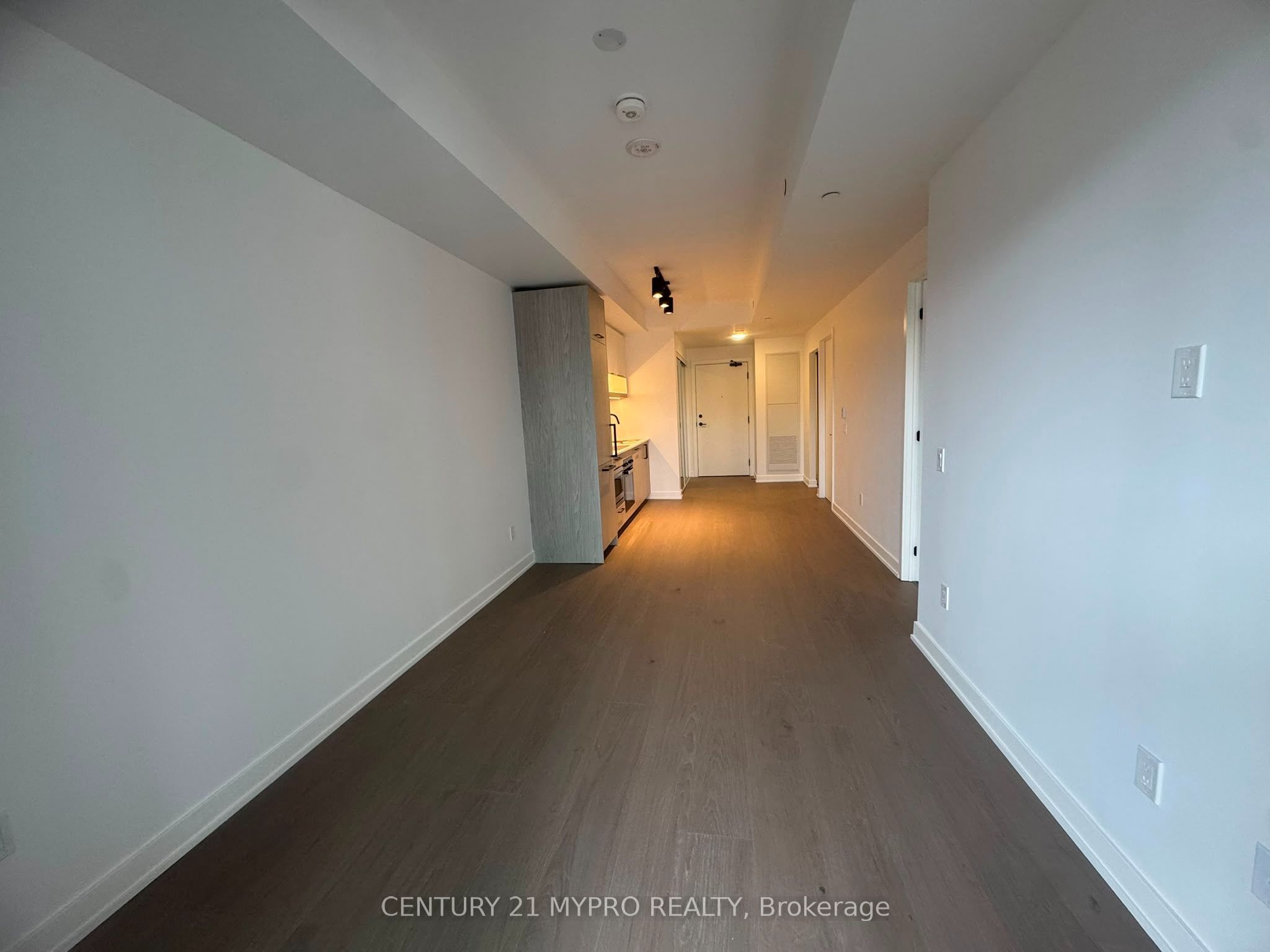 Unit 716 - 91 Montclair Avenue, Toronto 4