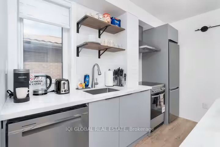 Unit 2nd Floor - 525 Ossington Avenue, Toronto 2