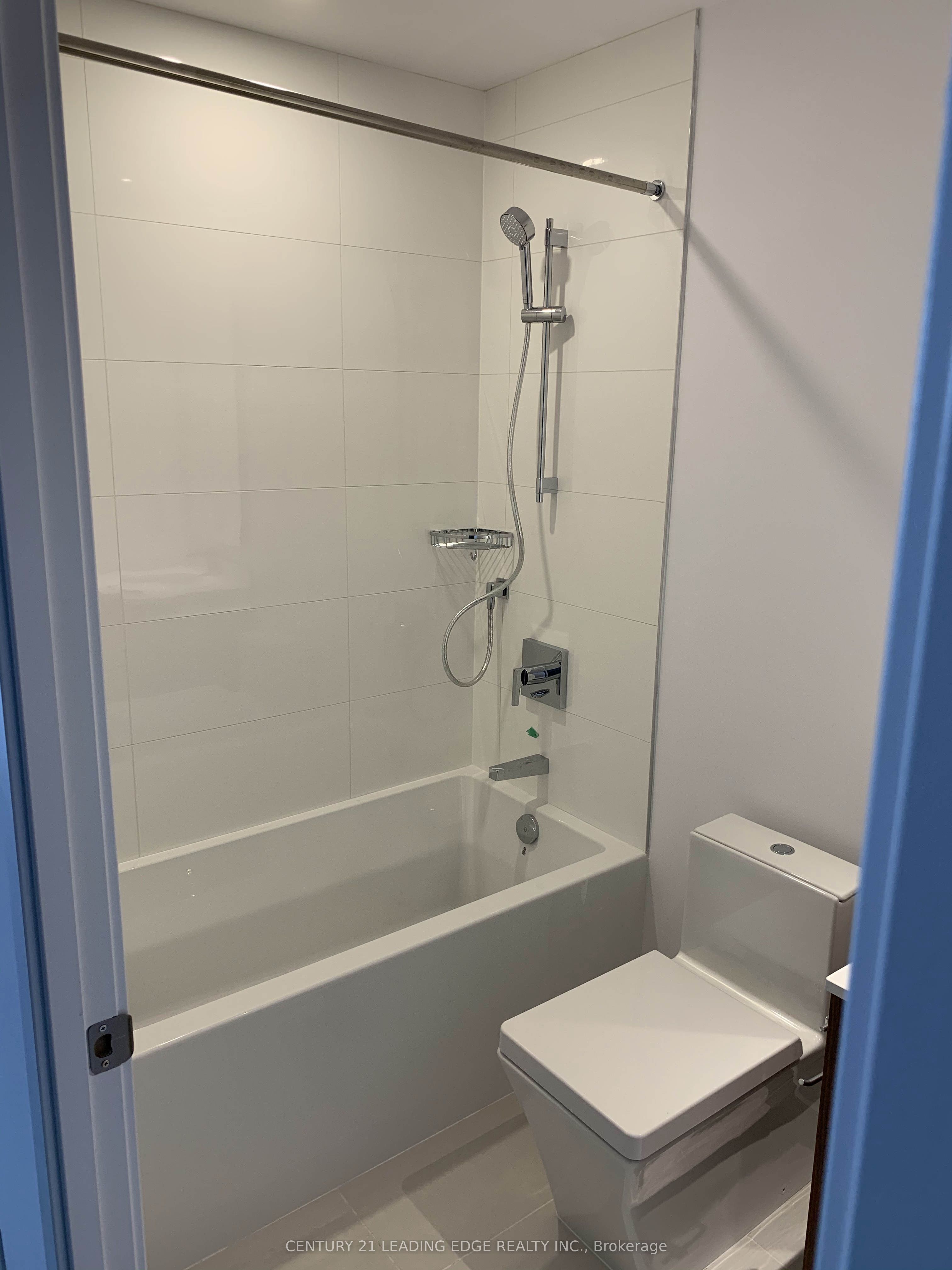 Unit 3301 - 488 University Avenue, Toronto 5