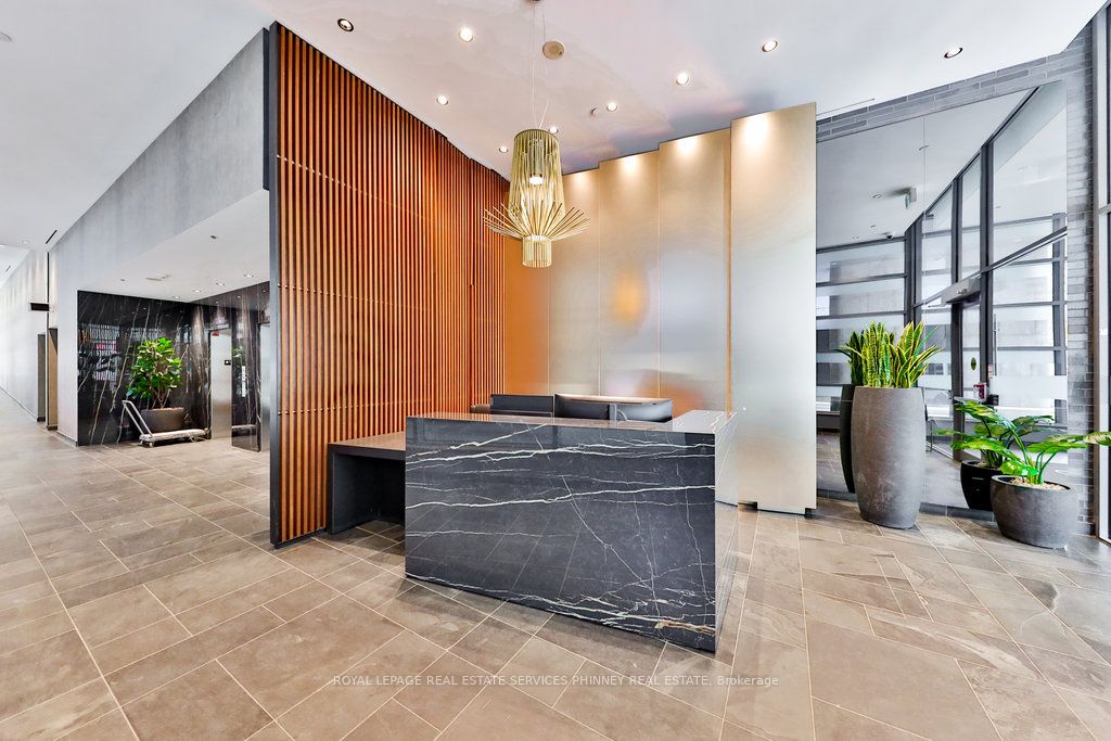Unit 207 - 650 KING Street W, Toronto 2
