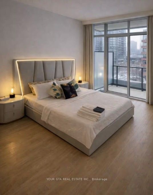 Unit 526 - 3 Concord Cityplace Way, Toronto 5