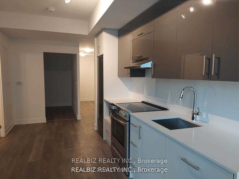 Unit 325 - 188 Fairview Mall Drive, North York 4