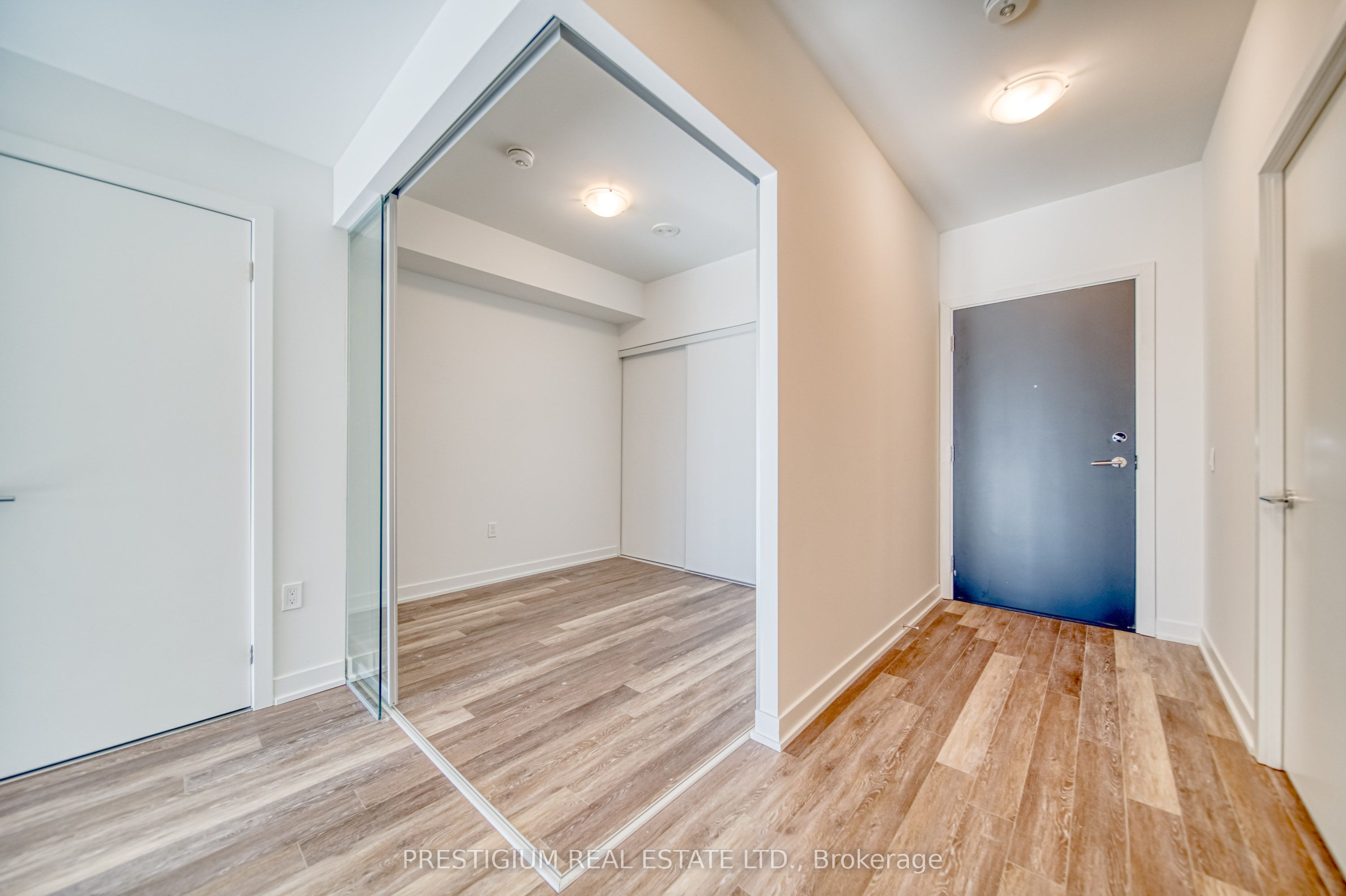 Unit 213 - 250 Lawrence Avenue W, Toronto 5