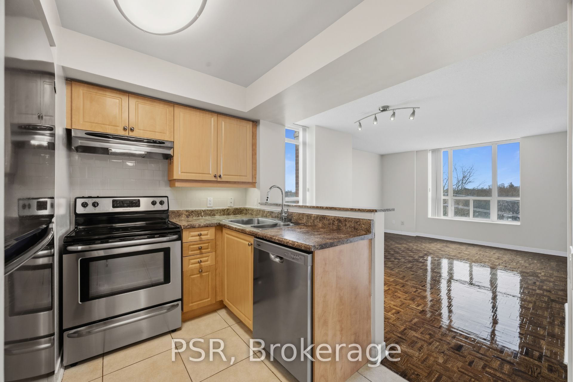 Unit 302 - 515 Rosewell Avenue, Toronto 2