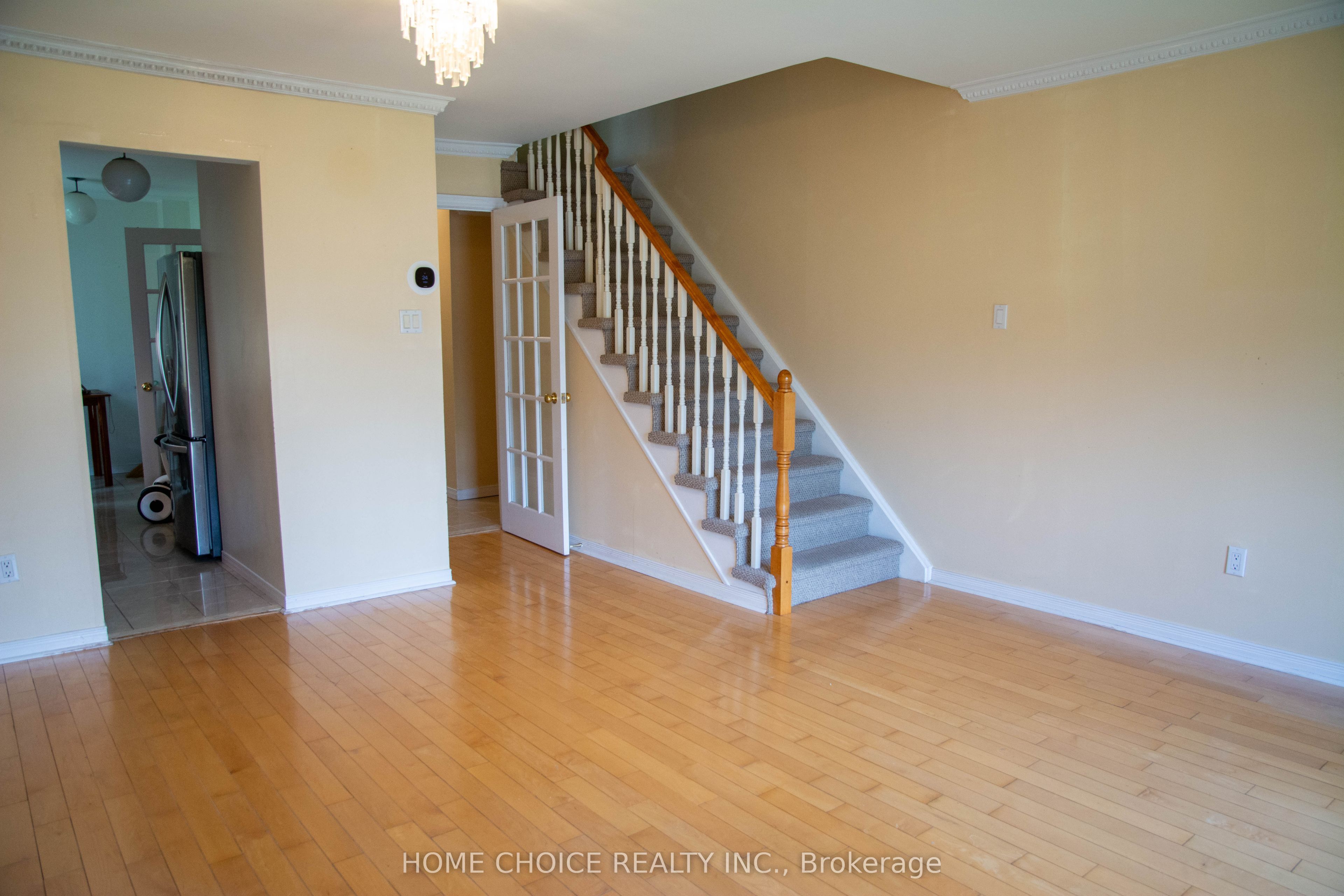 28 Tangle Briarway, North York 5