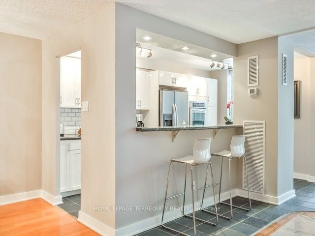 Unit 803 - 30 Church Street, Toronto 4