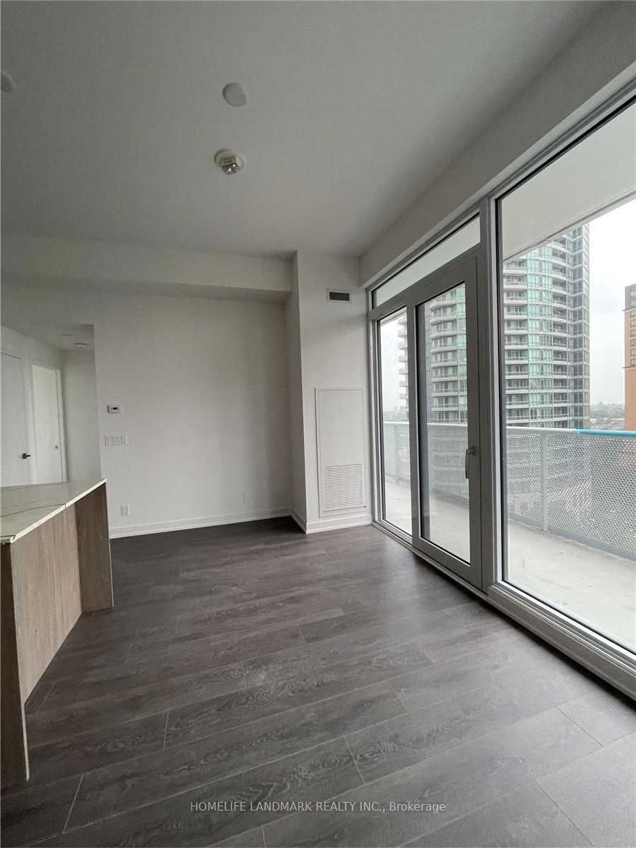 Unit 811 - 15 Holmes Avenue, North York 3