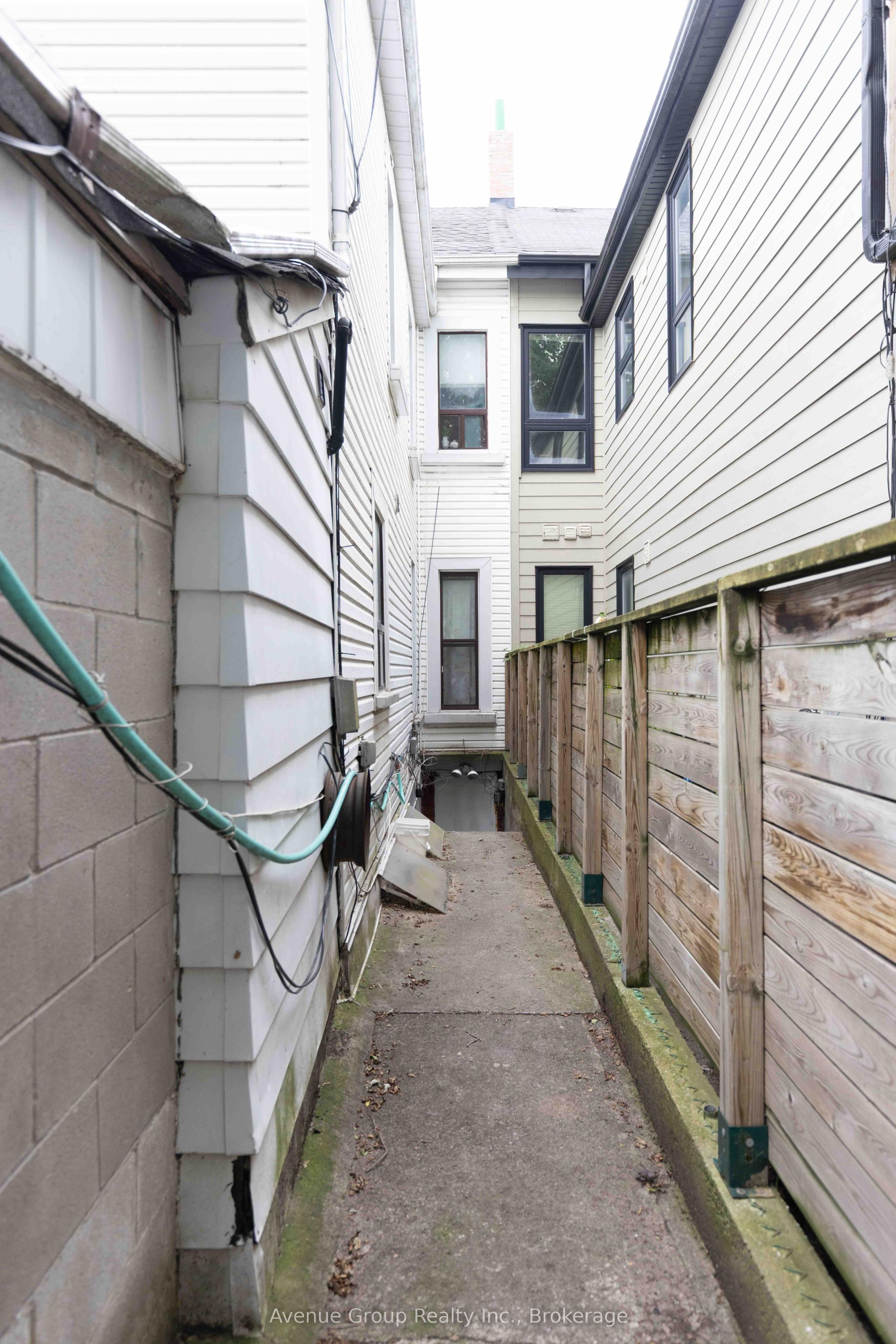 Unit BSMT - 210 Shaw Street, Toronto 3