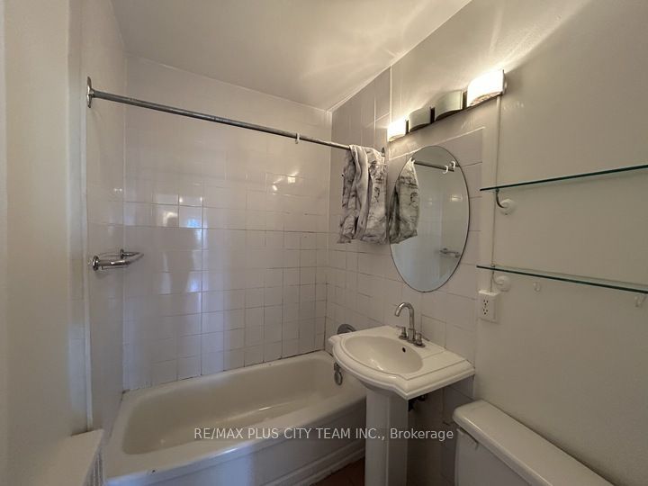 Unit 1 - 3432 Bathurst Street, North York 5