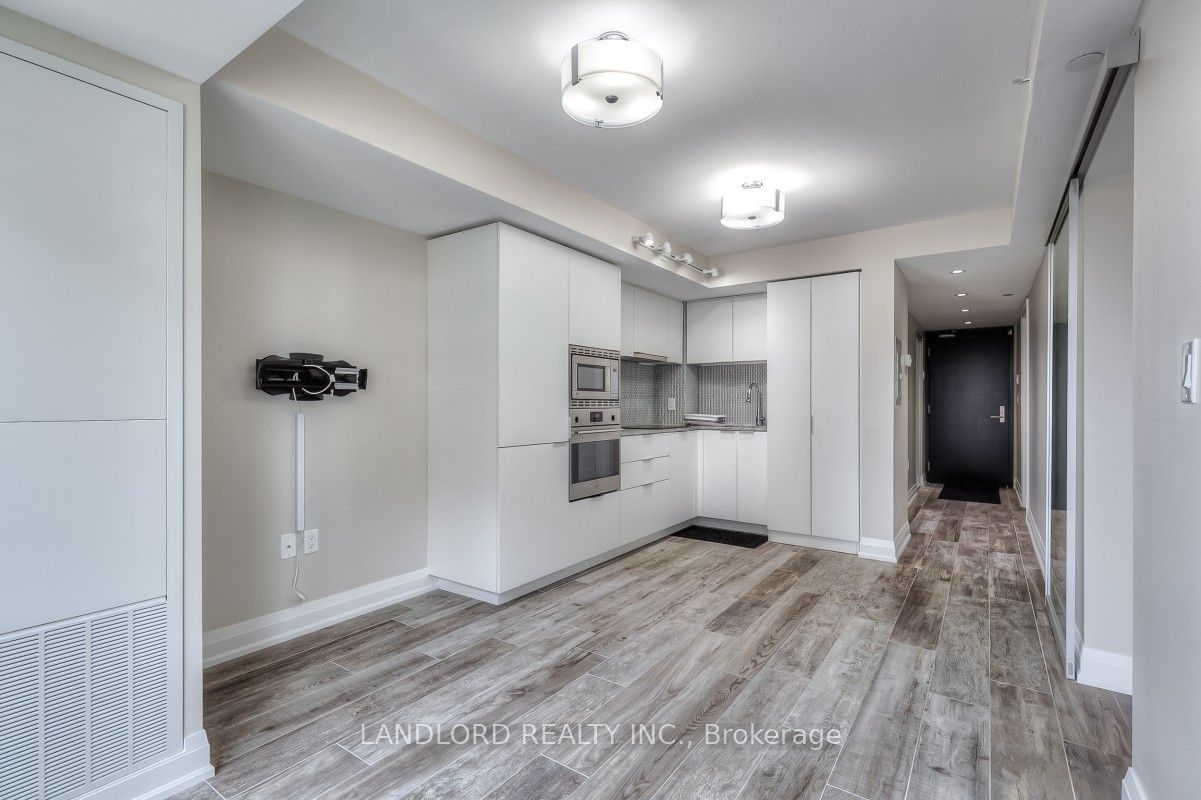 Unit 1714 - 955 Bay Street, Toronto 5