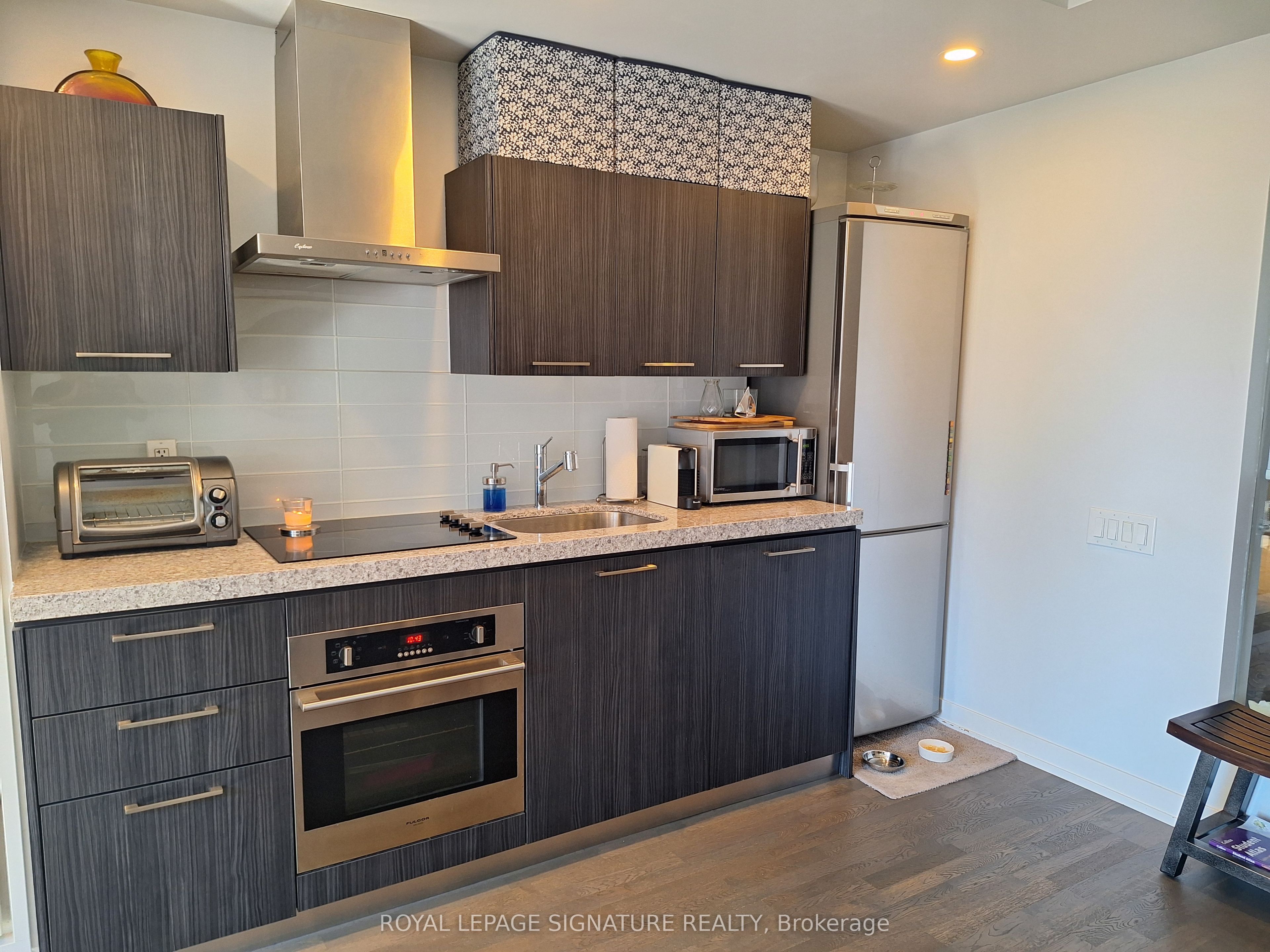 Unit 821 Furnished - 560 King Street W, Toronto 5