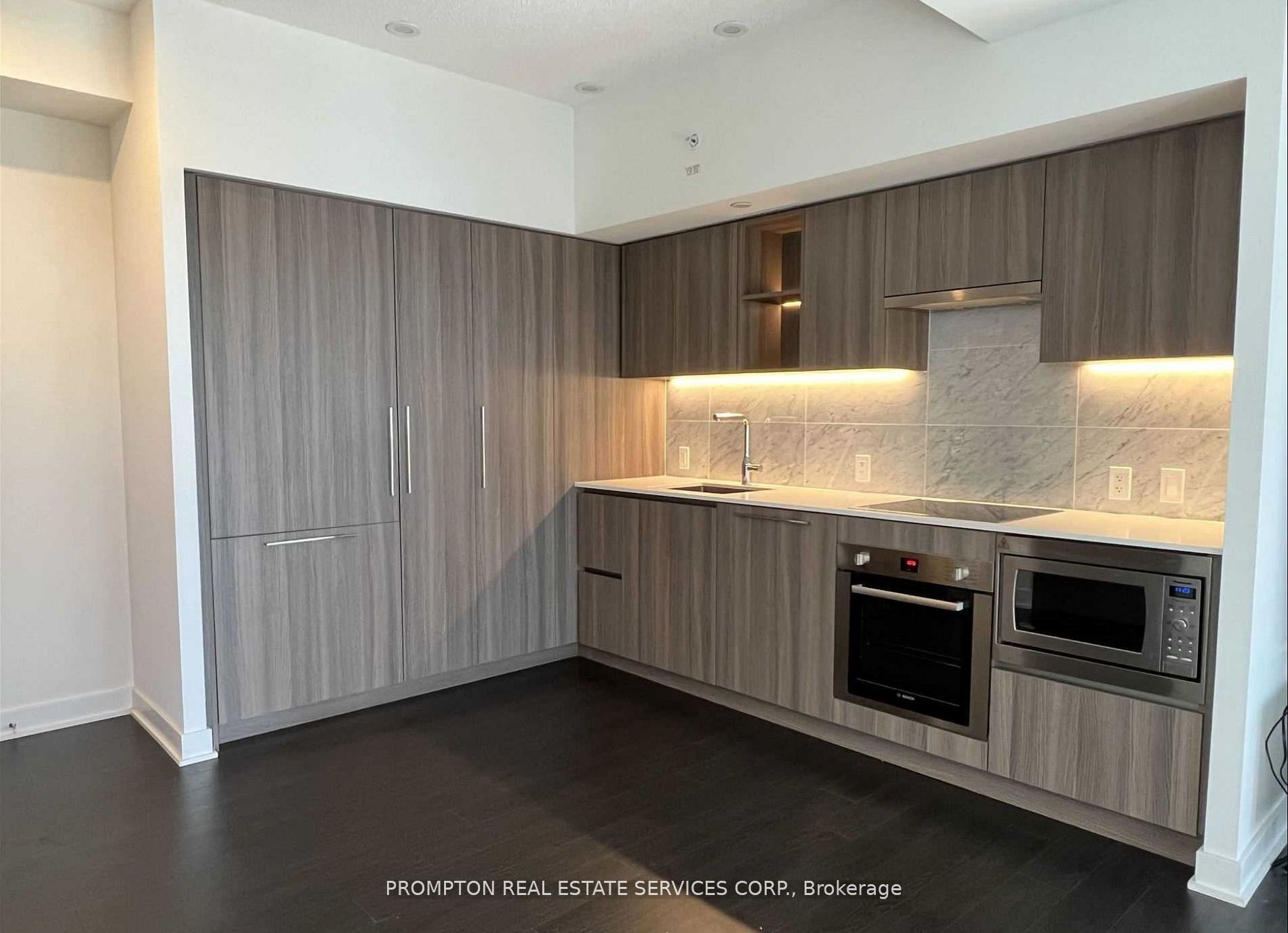 Unit 3911 - 19 Bathurst Street, Toronto 4