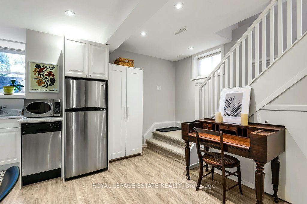 Unit Lower - 17 Birdsall Avenue, Toronto 5
