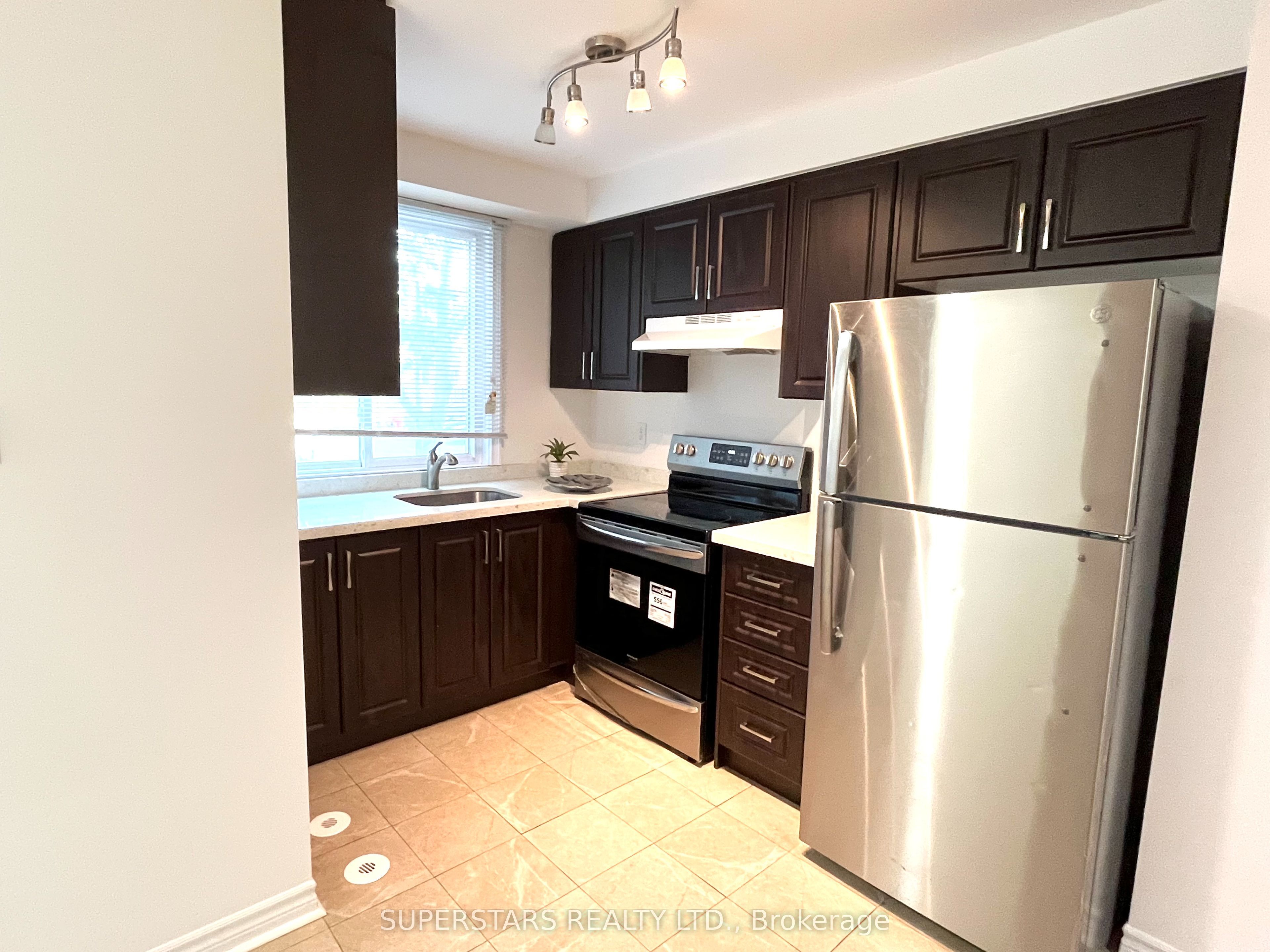 Unit 7 - 38 St Lawrence Street, Toronto 3