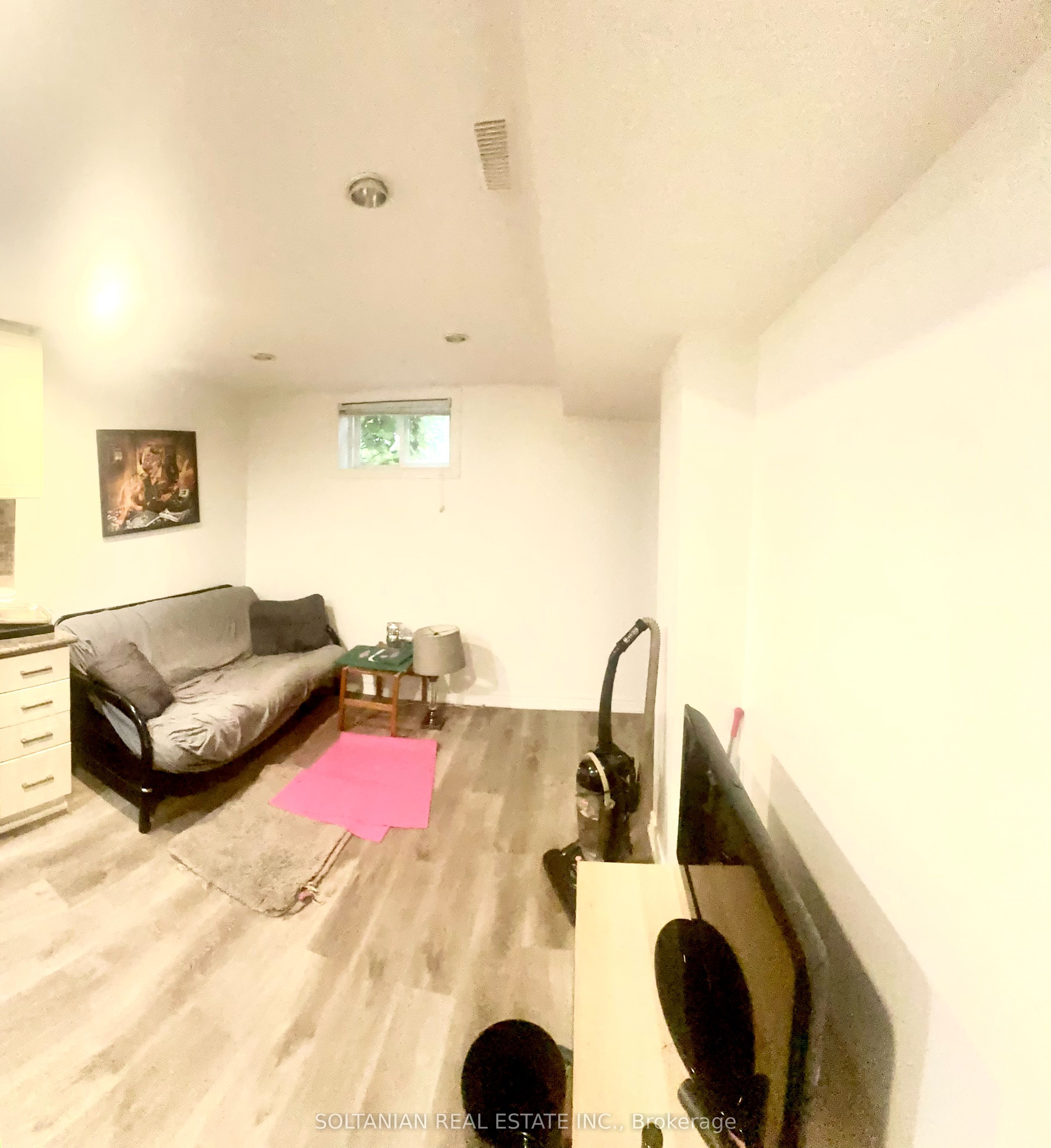 Unit Bsmt - 288 Connaught Avenue, North York 2