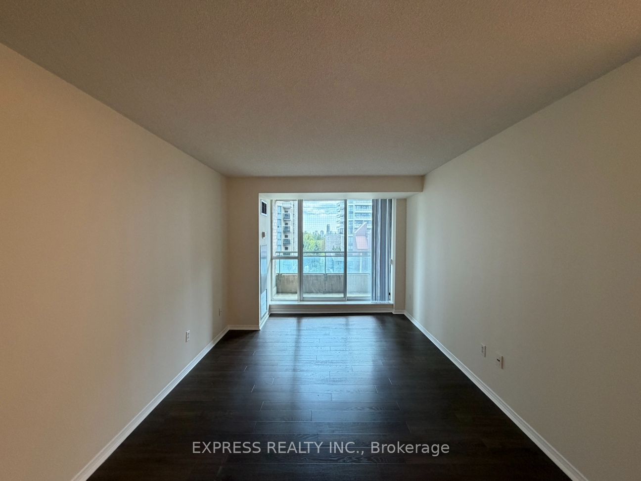 Unit 609 - 29 Pemberton Avenue, North York 3