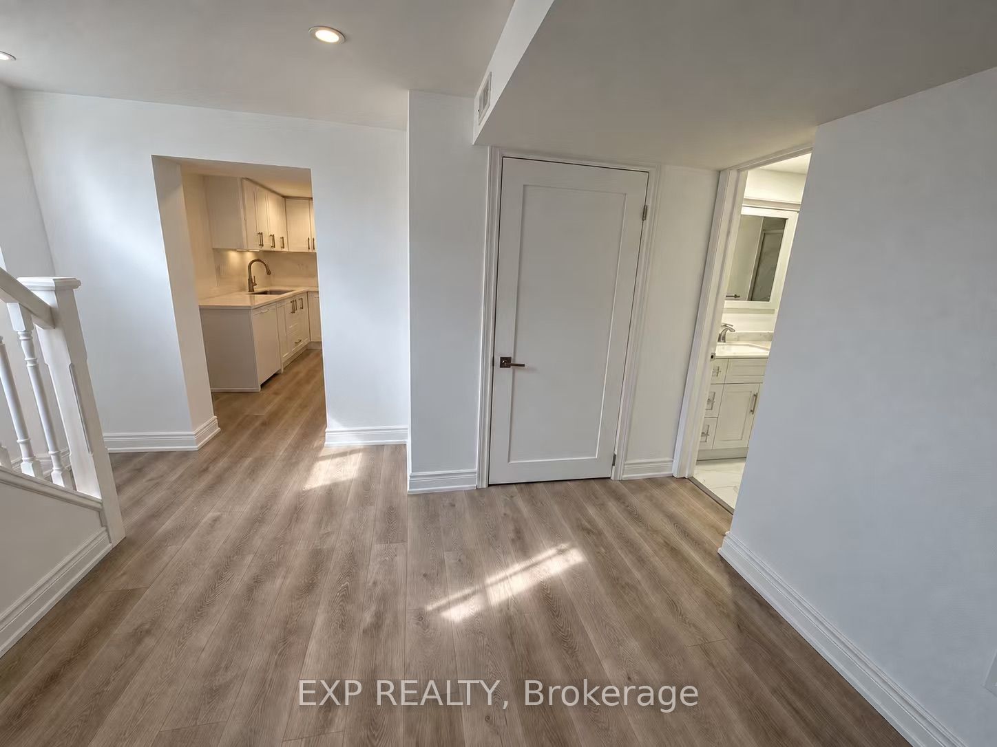 54 Shaunavon Heights Crescent, North York 4