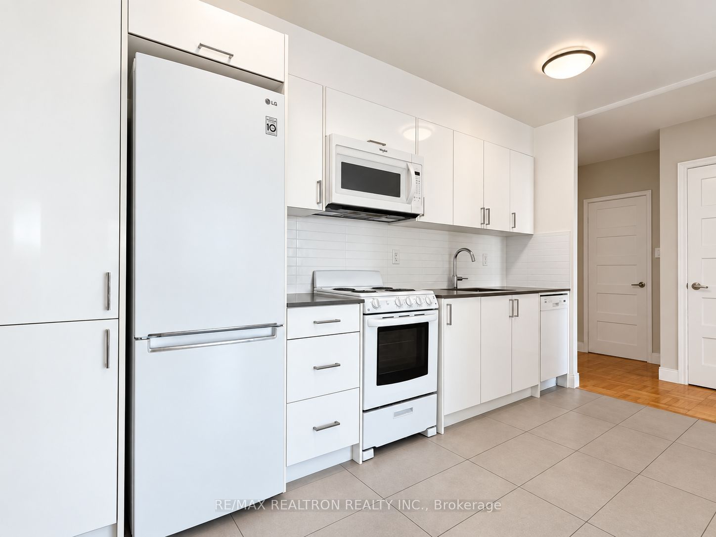 Unit 104 - 990 Avenue Road, Toronto 5
