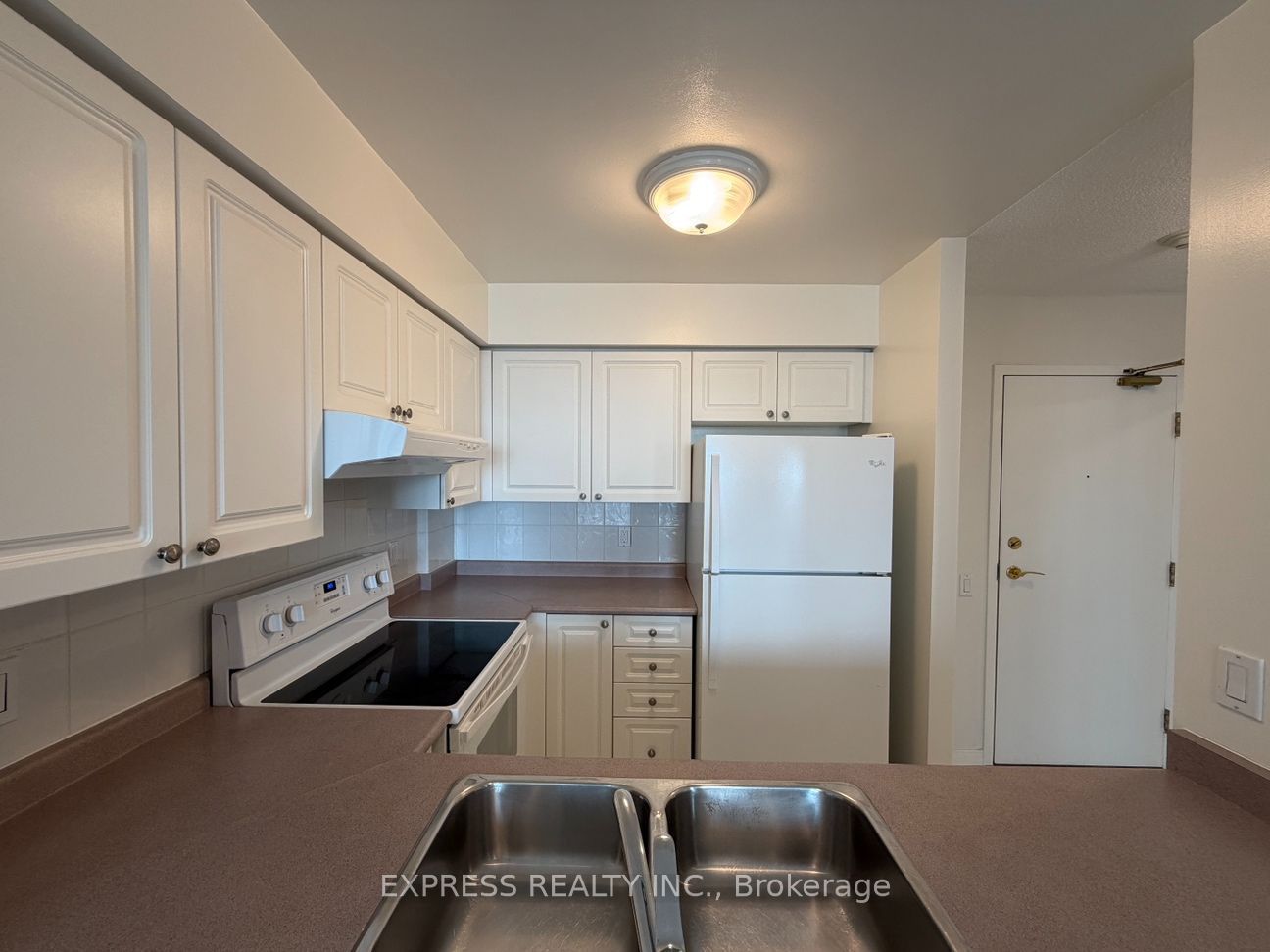 Unit 1605 - 8 Hillcrest Avenue, North York 3