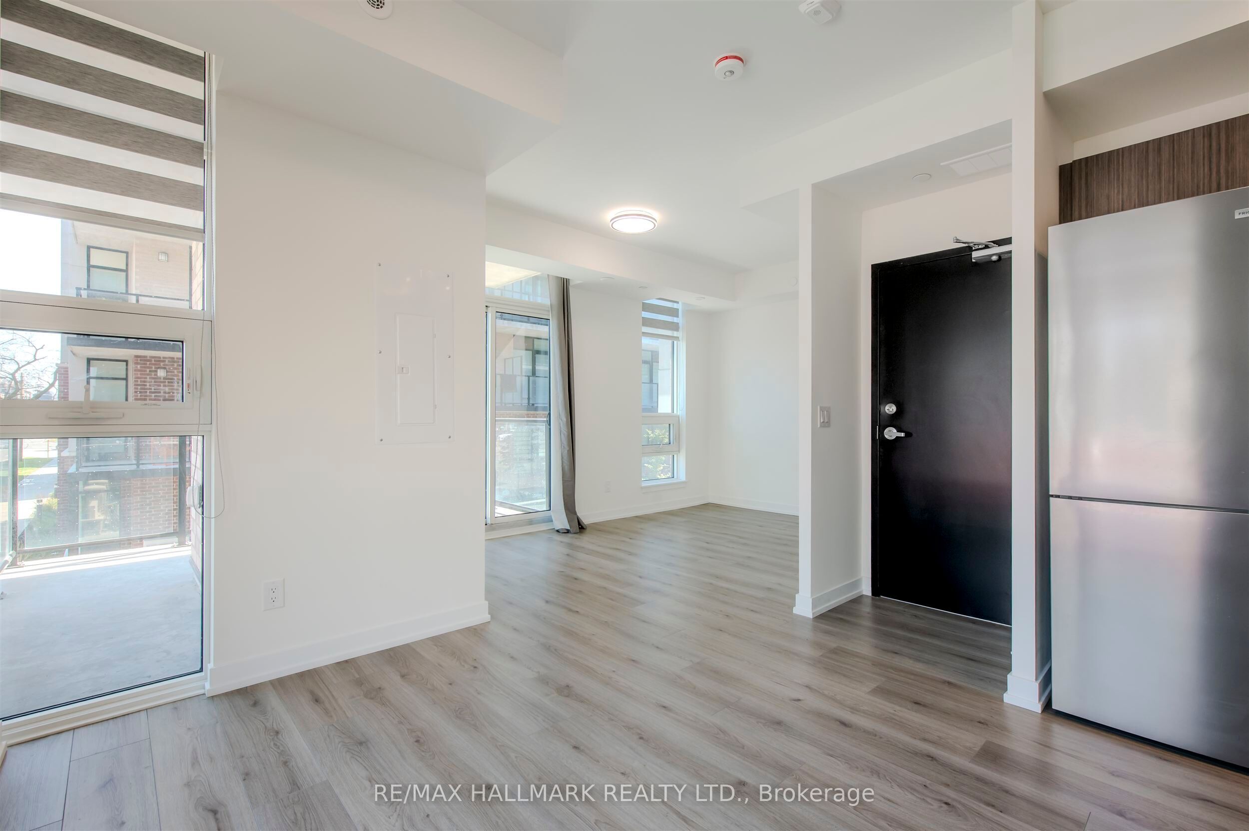 Unit 2nd floor - 10-851 Sheppard Avenue W, North York 5
