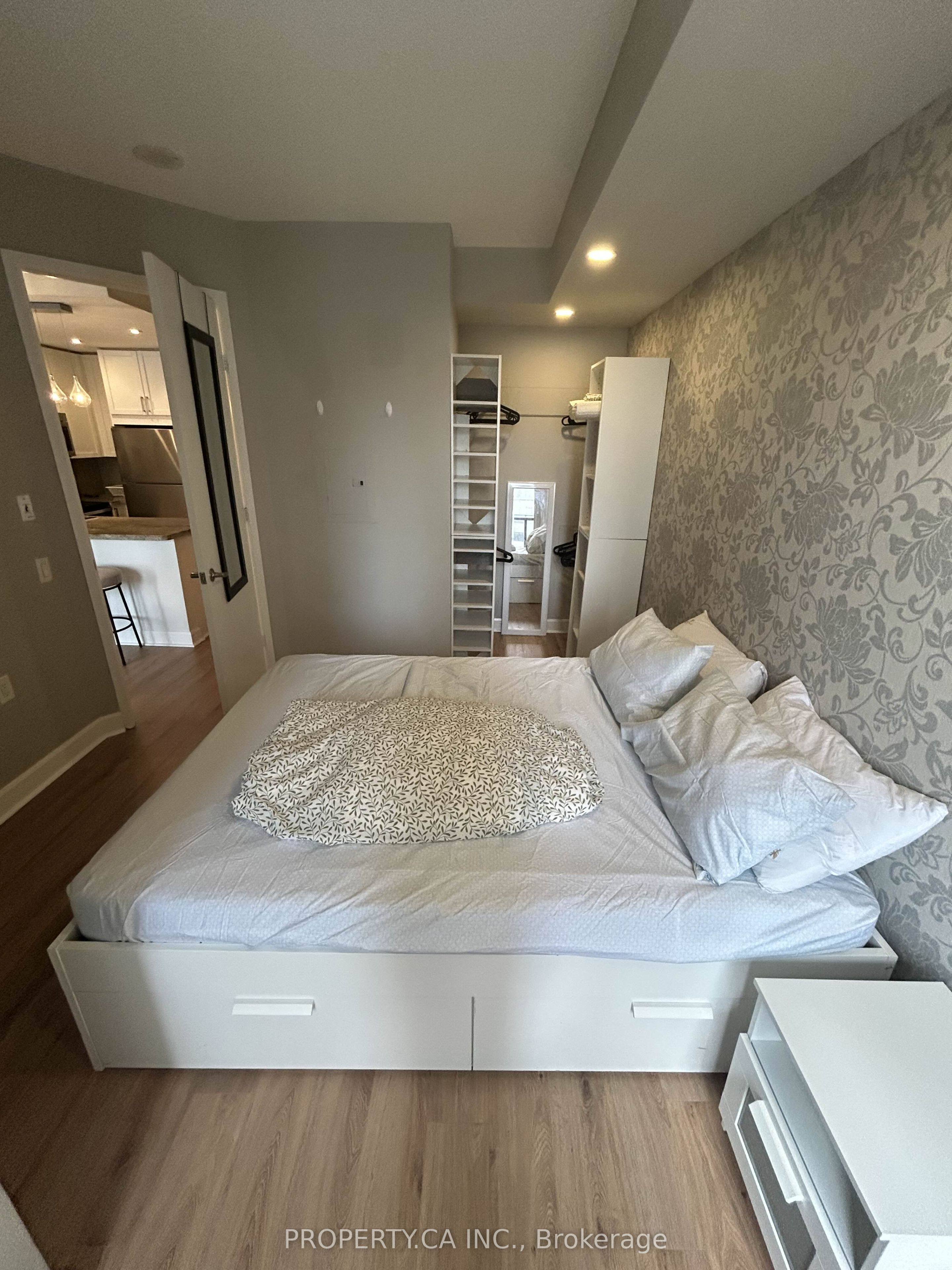 Unit 1503 - 85 Bloor Street E, Toronto 5