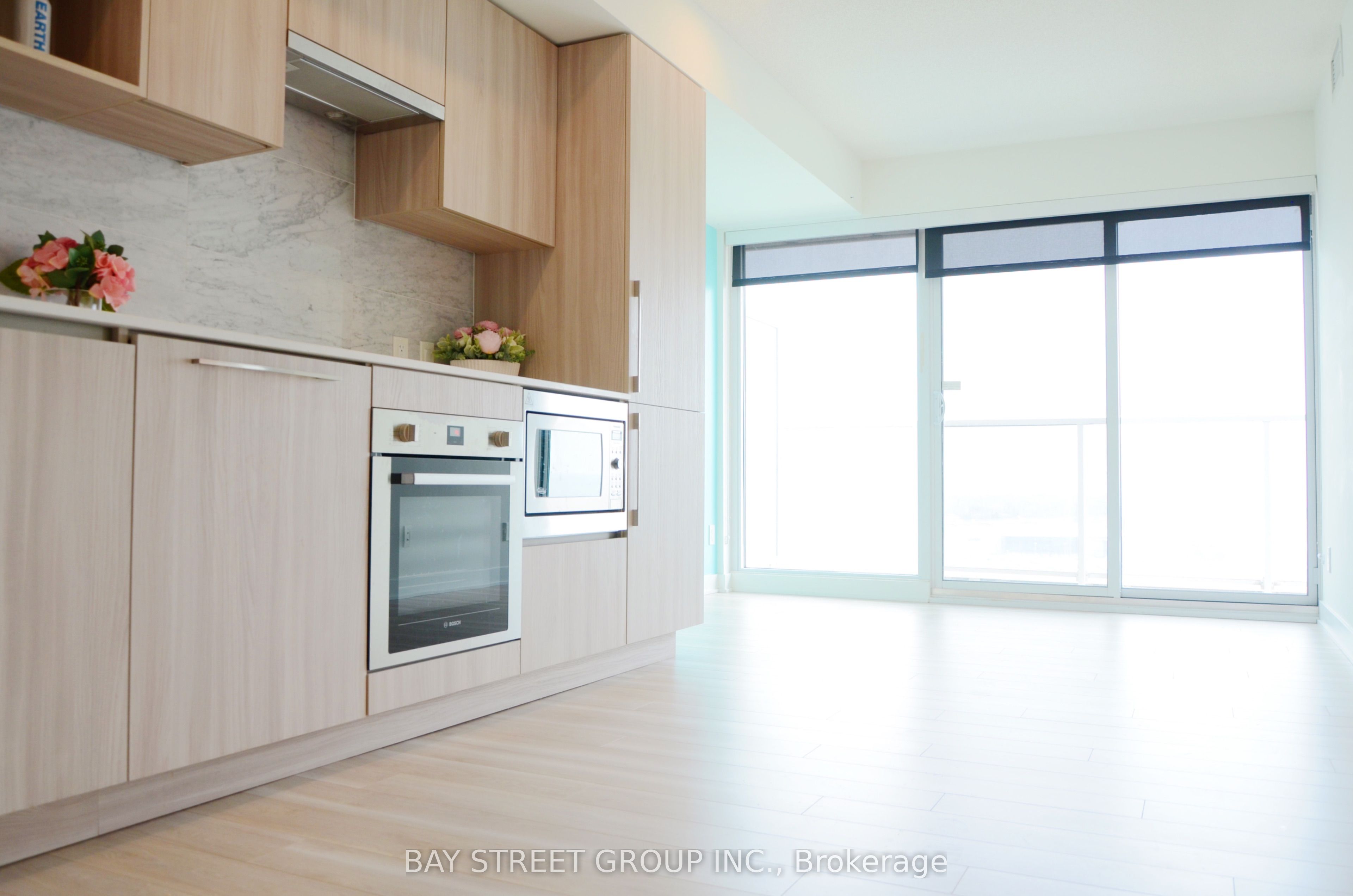 Unit 1716 - 17 Bathurst Street, Toronto 4