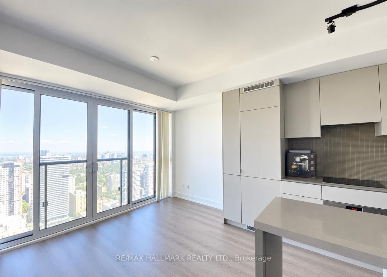Unit 5207 - 7 Grenville Street, Toronto 5