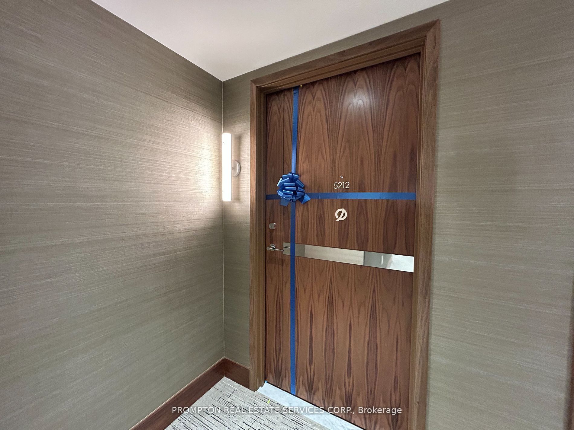 Unit 5212 - 1 Concord Cityplace Way, Toronto 2