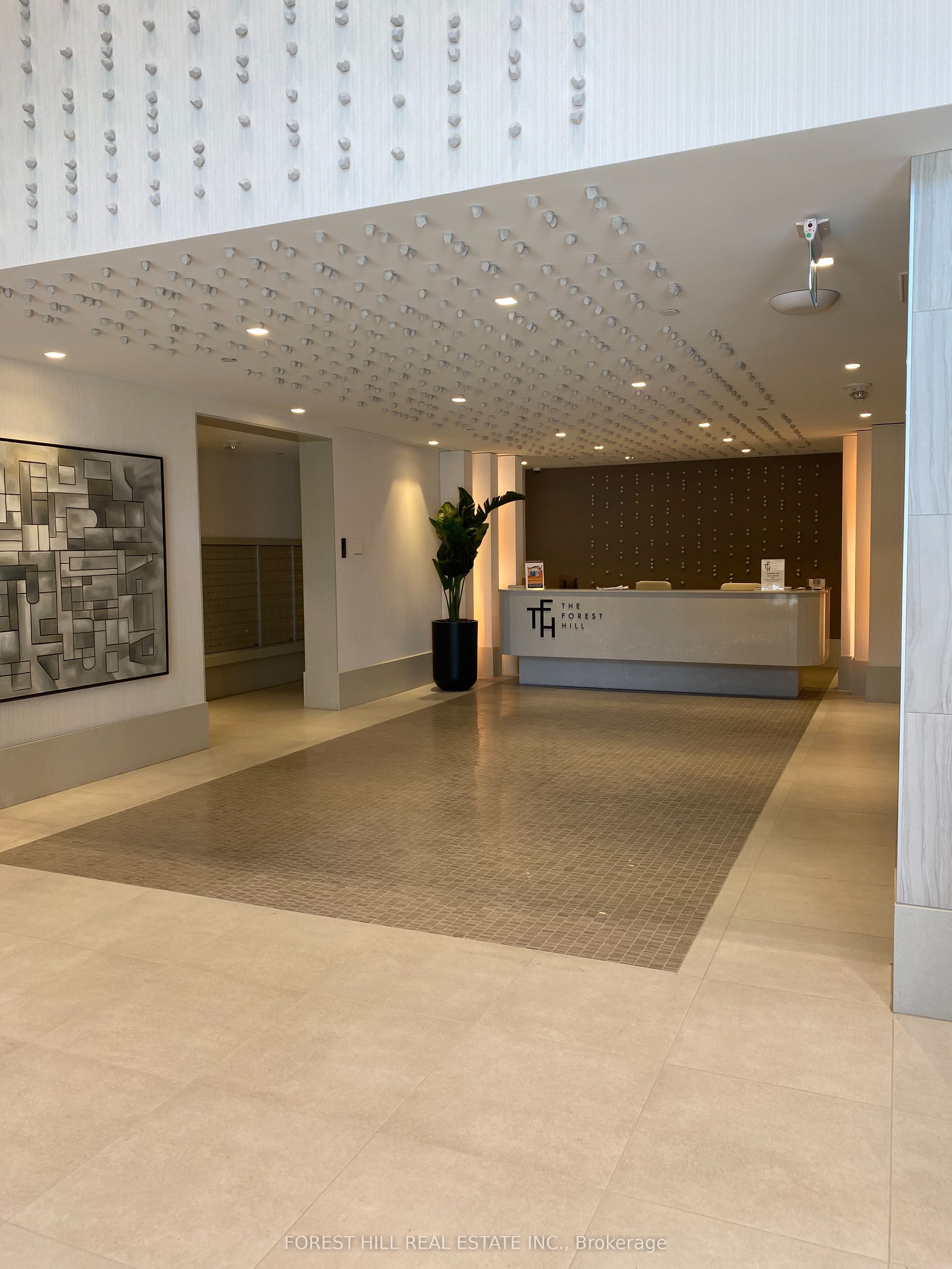 Unit 302 - 2020 Bathurst Street, Toronto 3