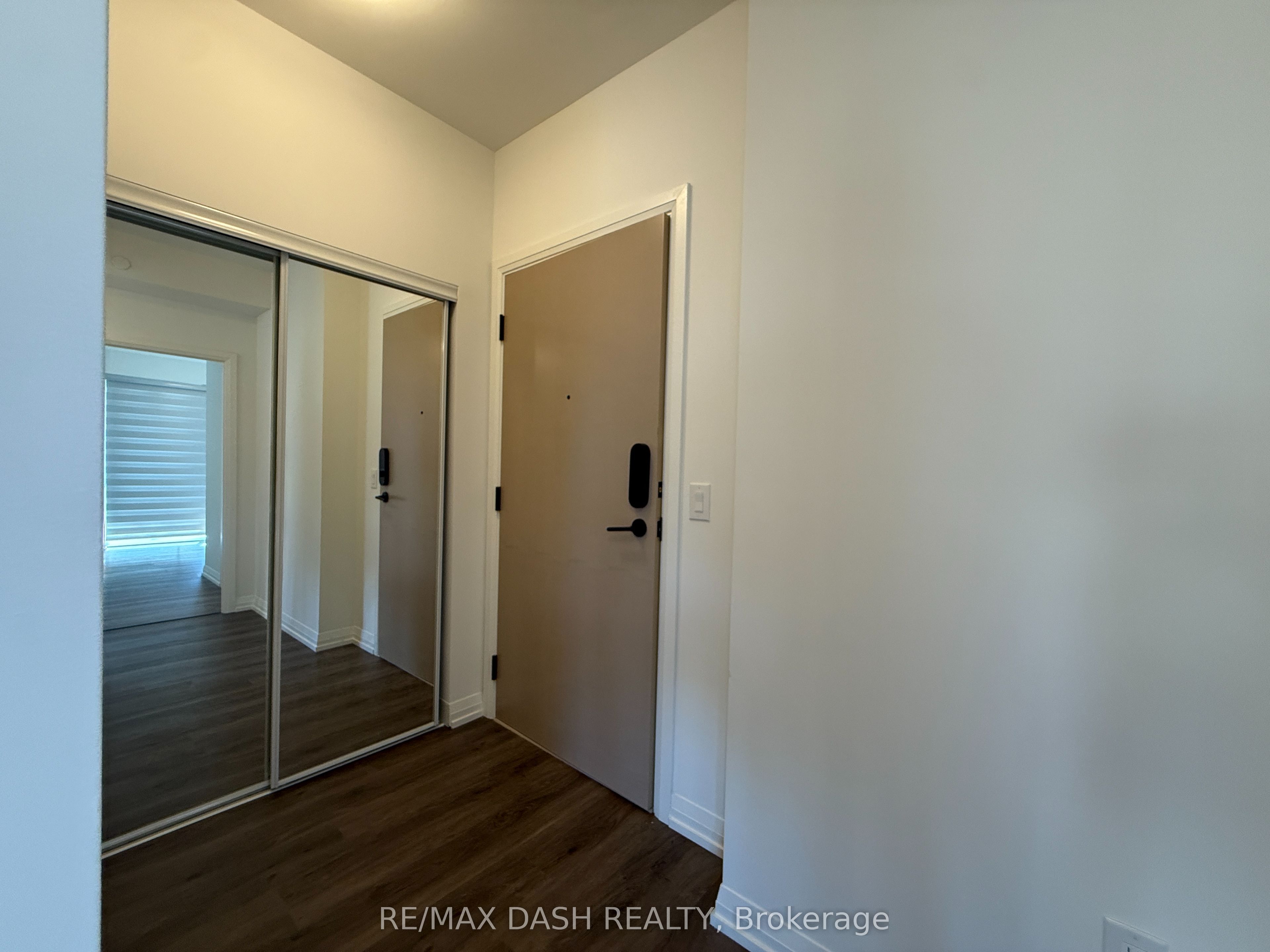 Unit 811 - 280 Dundas Street W, Toronto 2