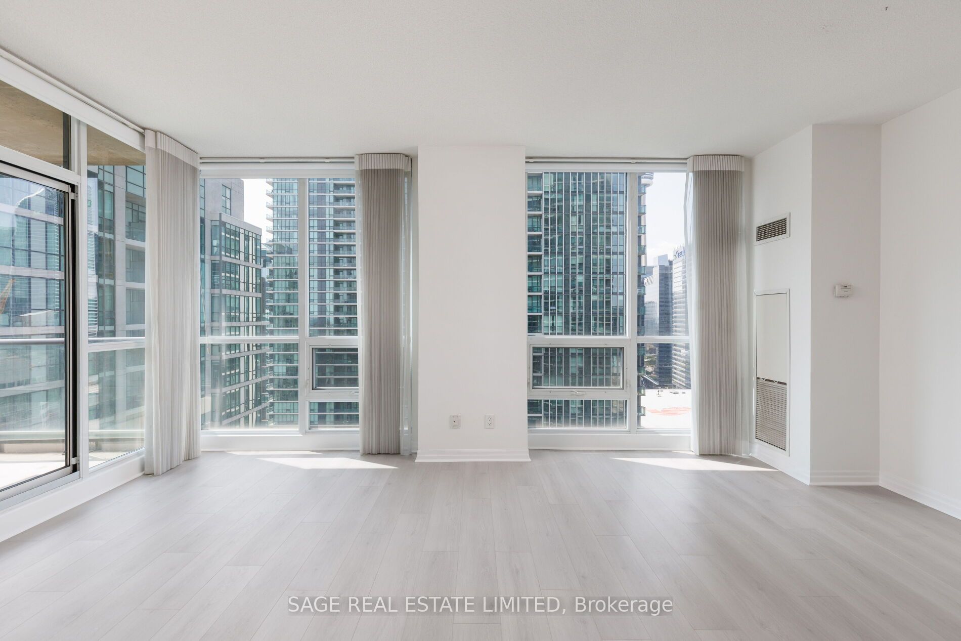 Unit 2711 - 16 Yonge Street, Toronto 2