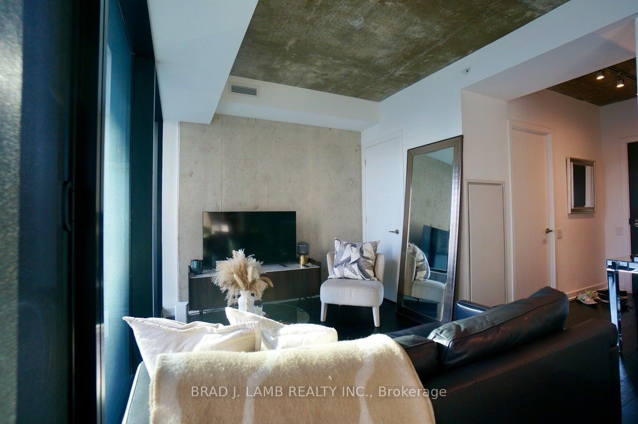 Unit 1801 - 11 Charlotte Street, Toronto 5