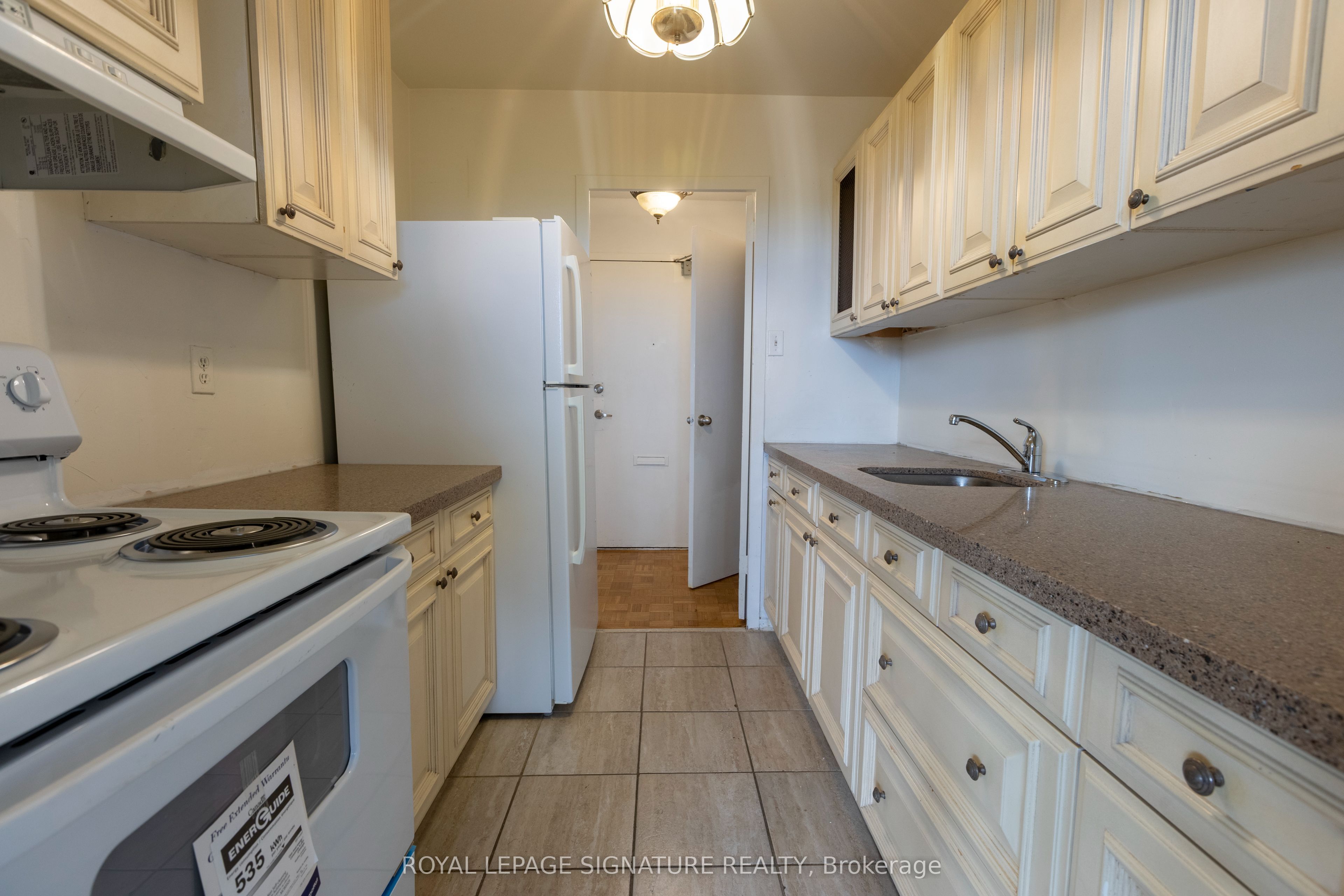 Unit 902 - 161 Oakwood Avenue, Toronto 4