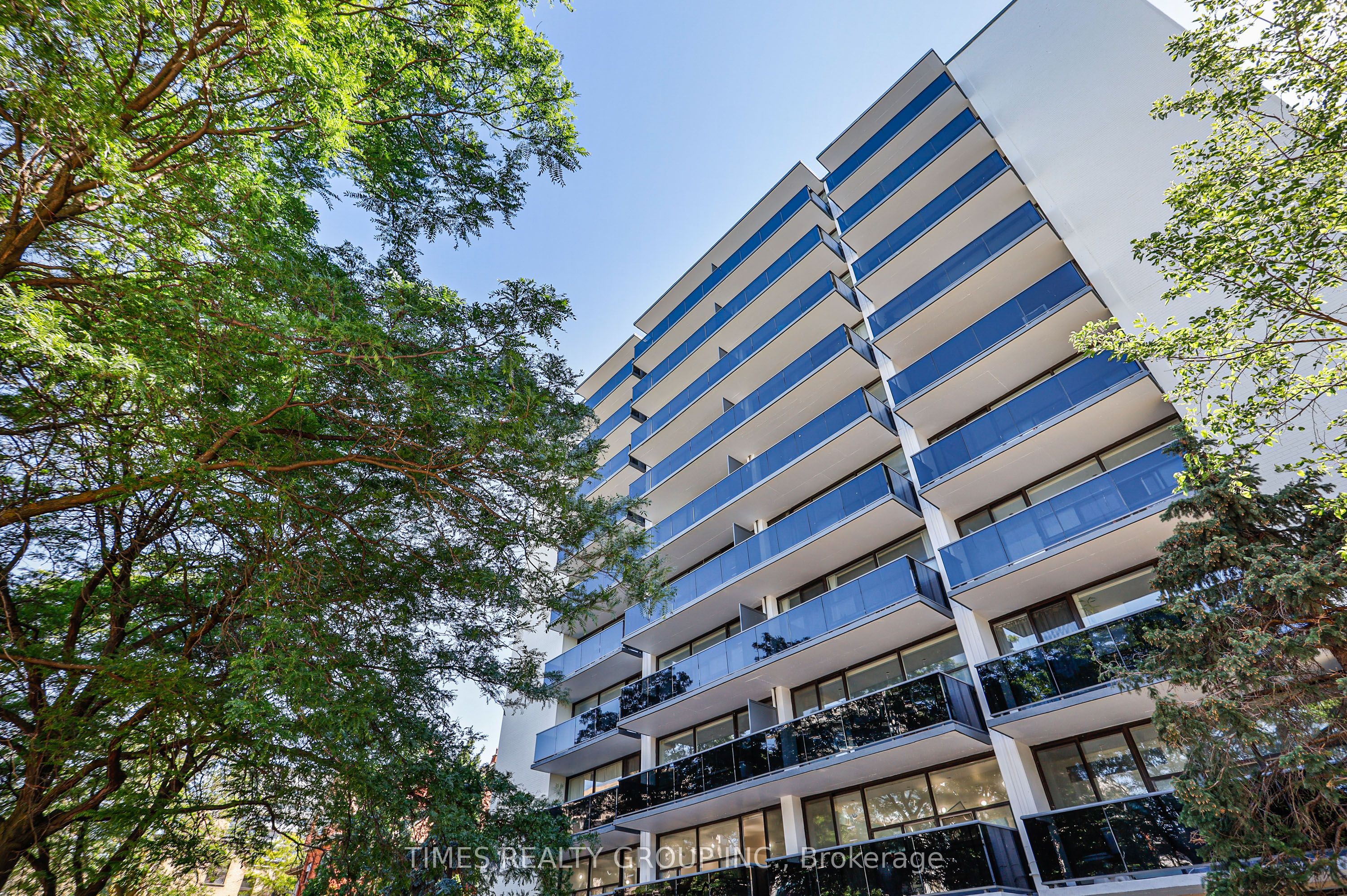 Unit 504 - 15 Walmer Road, Toronto 5