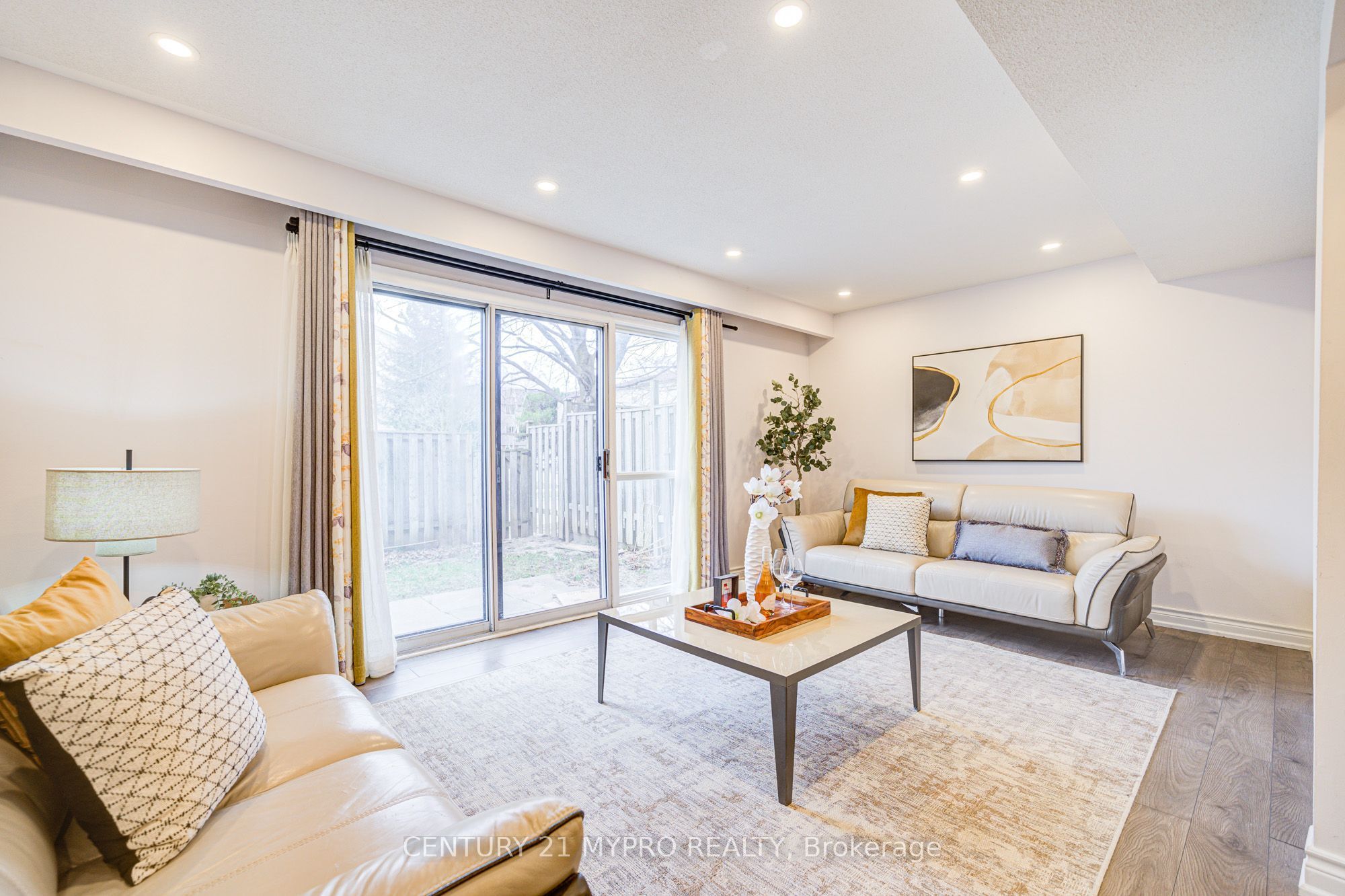 24 Song Meadoway, North York 3